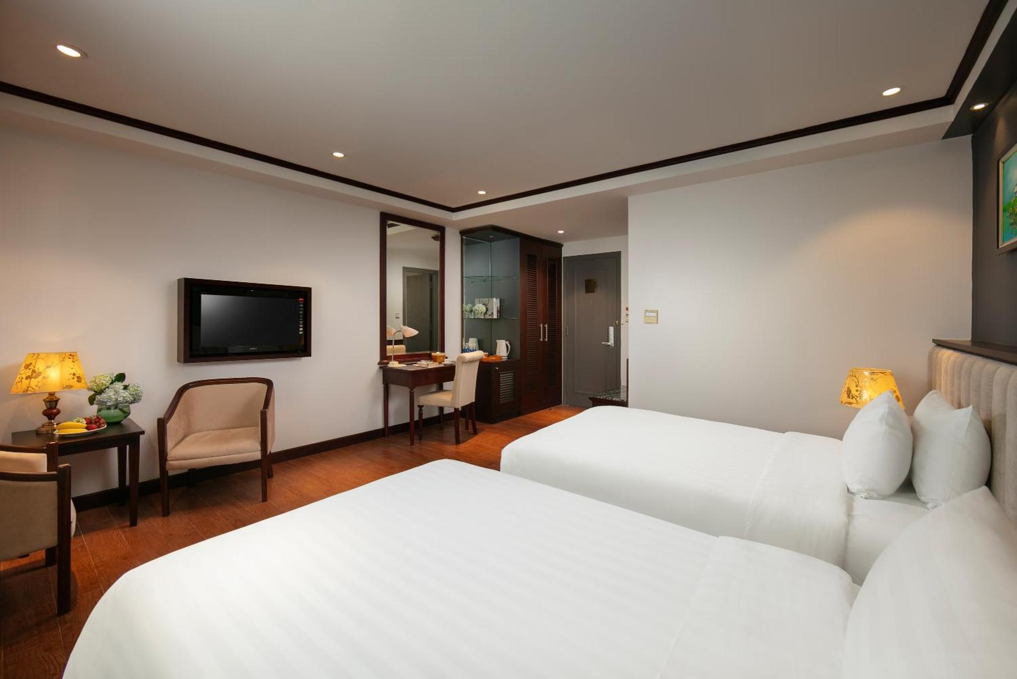 Khách sạn De Corner 4*