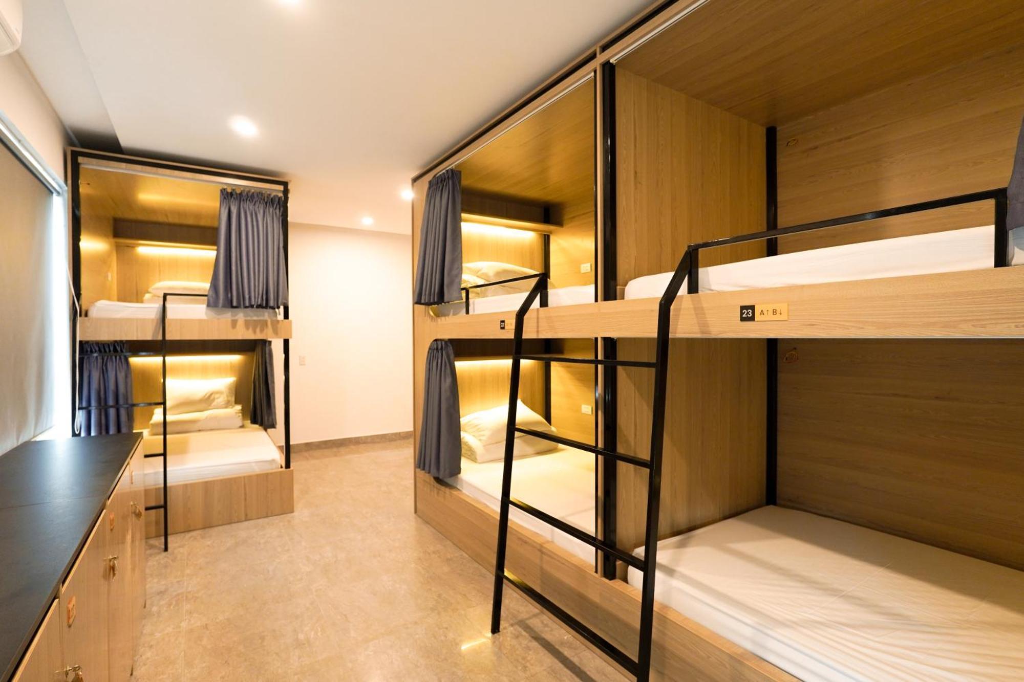 Capsule hotel Motogo Hanoi