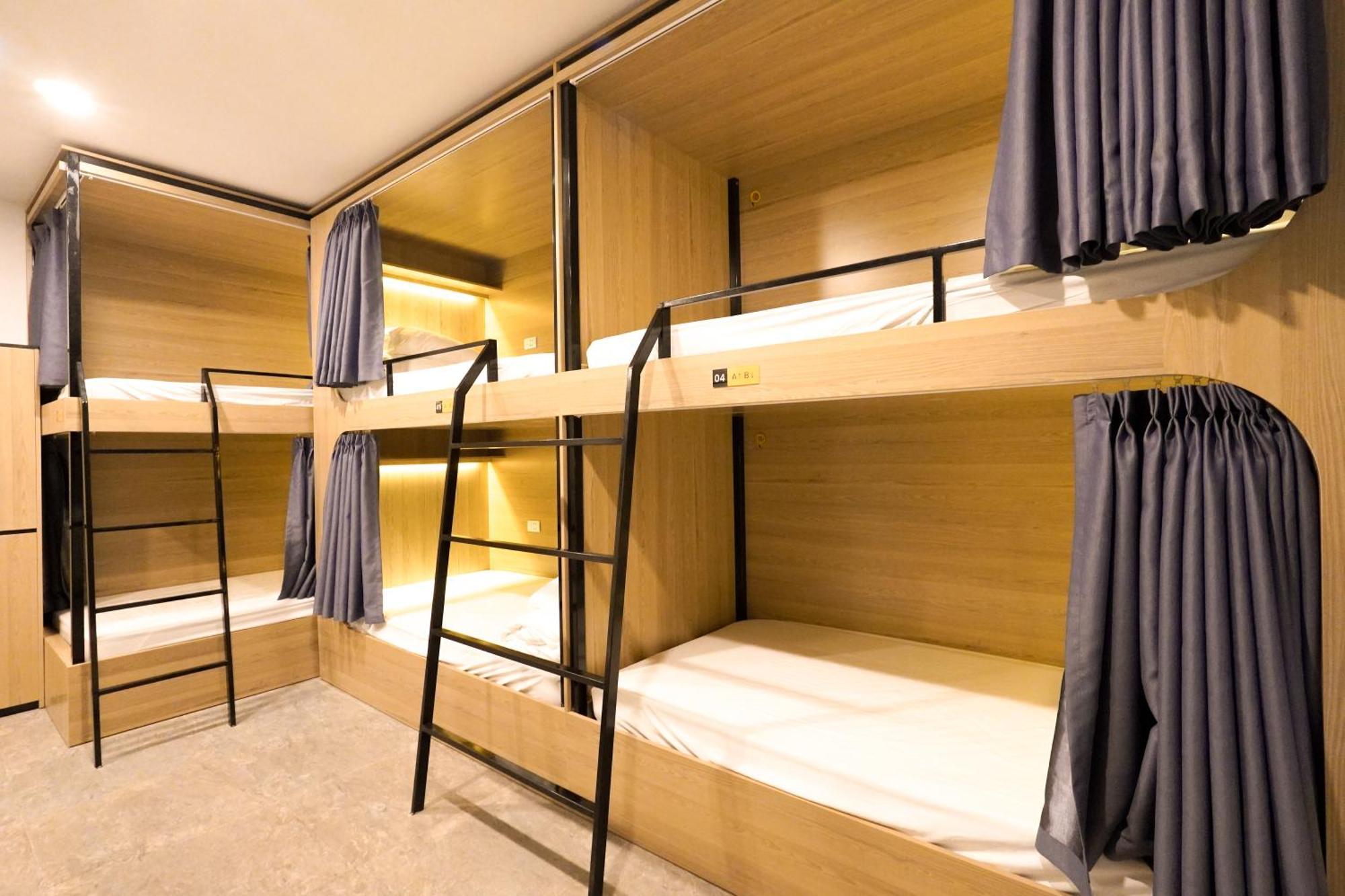 Motogo Capsule hotel Hanoi
