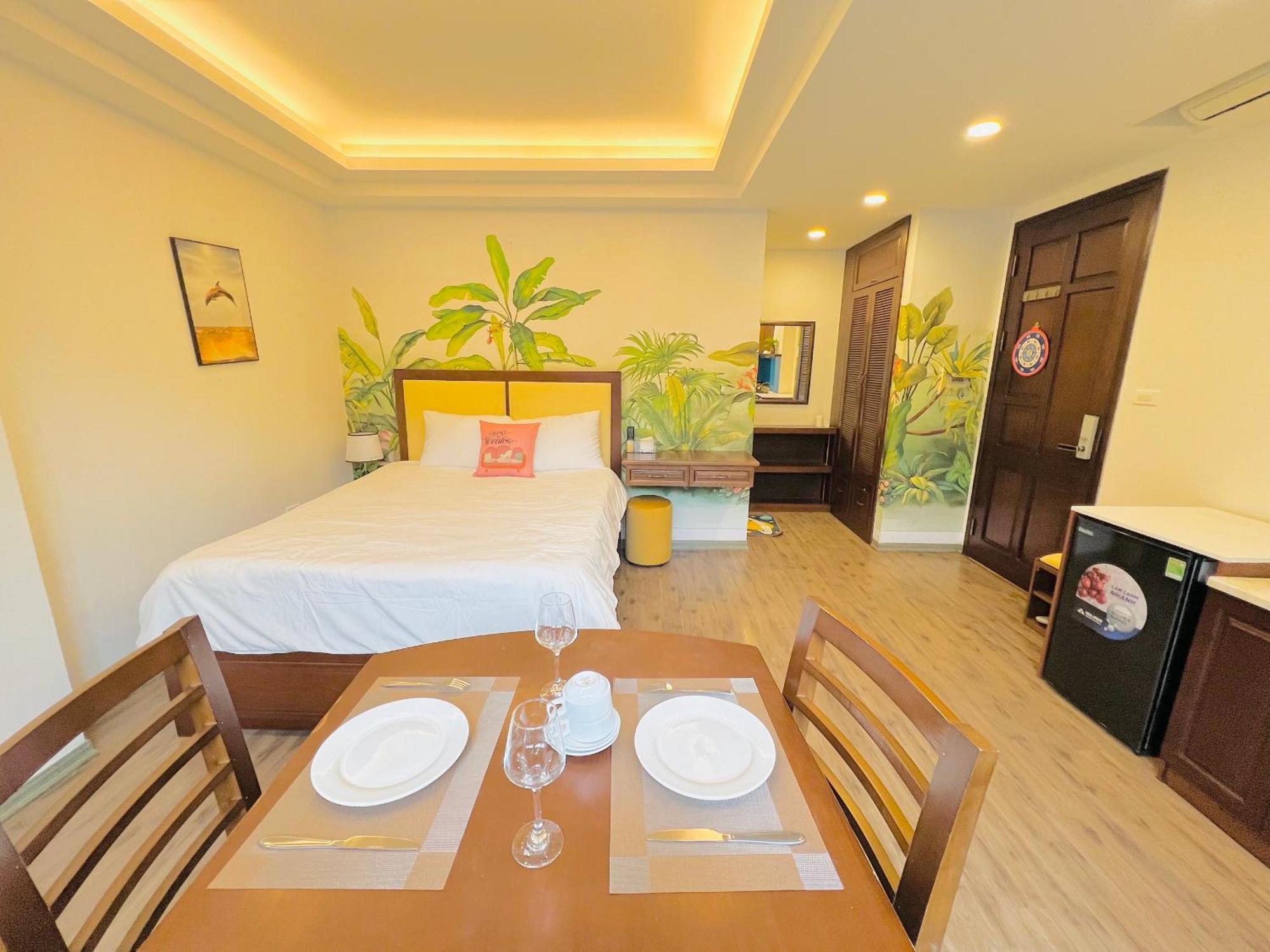 T98 Westlake Quang An - Tay Ho Center Garden View Studio! Hanoi