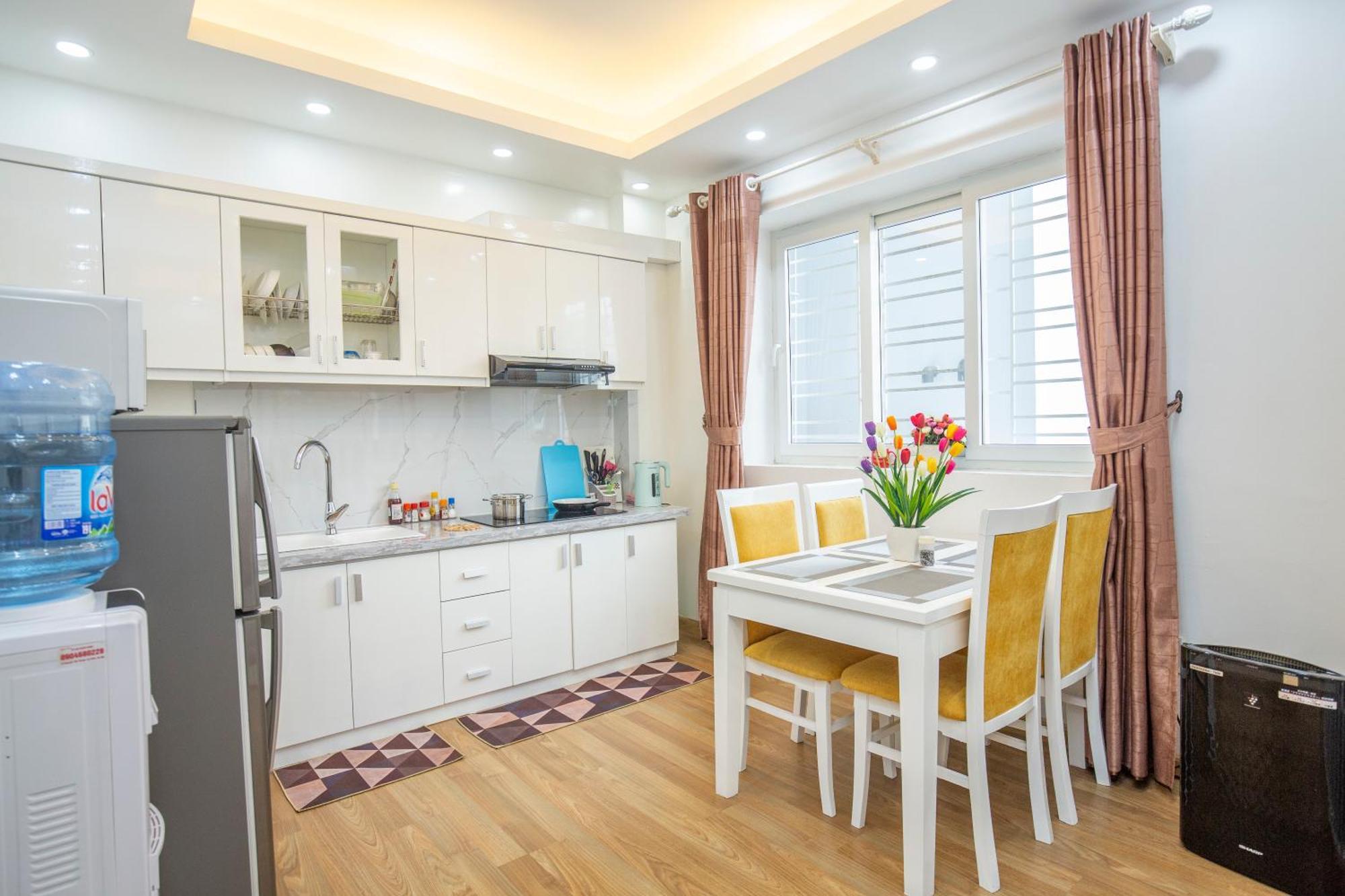 Sumitomo 4 Serviced & Breakfast Apartment