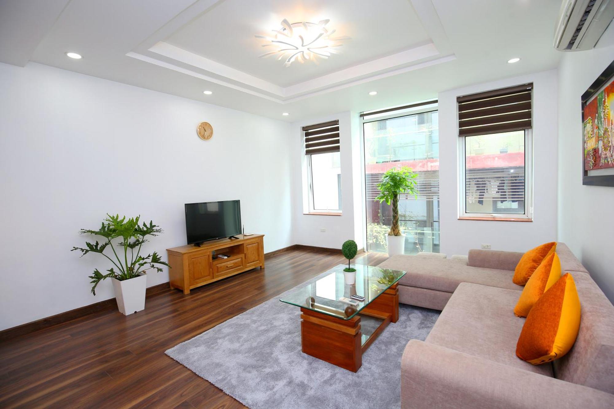 Apartment Sumitomo 12- Apartment-535 Kim Ma Street *