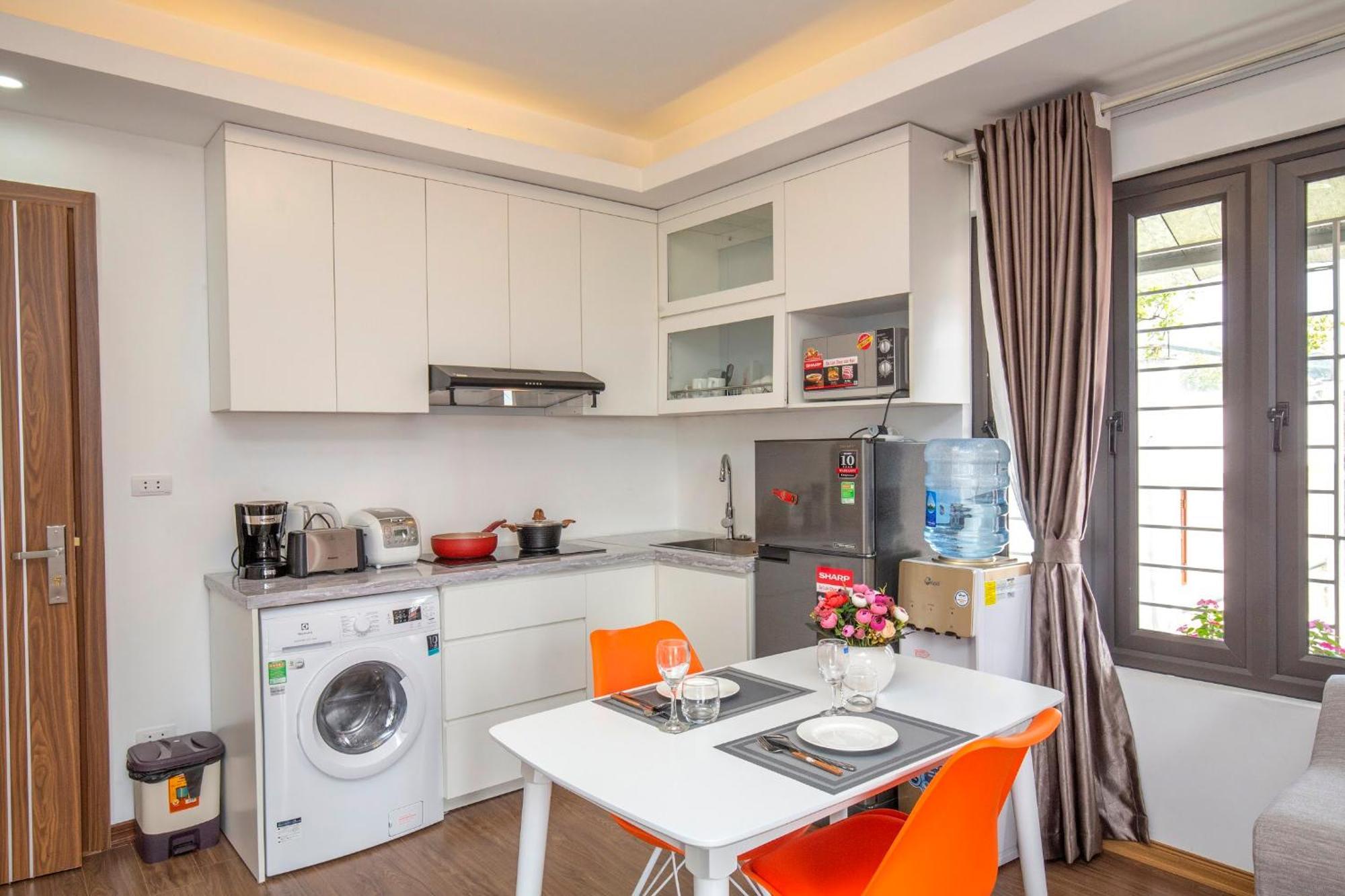 Sumitomo 2 No 48 Lane 12 Dao Tan Street Apartment *