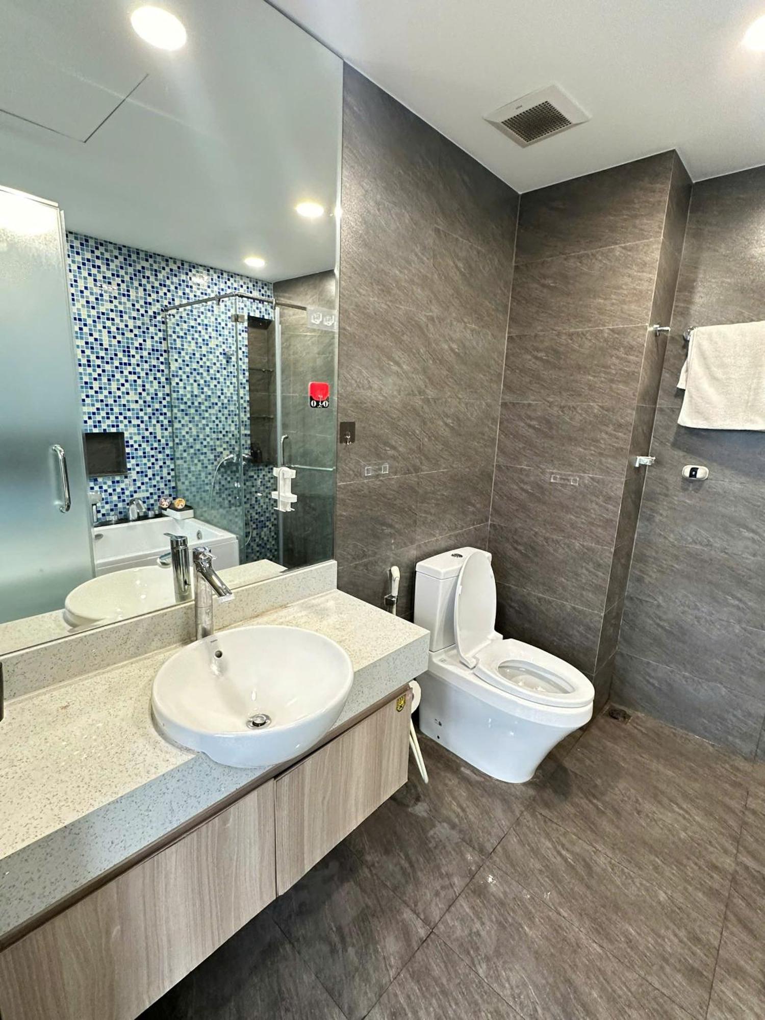 Apartment Luxe Paradise Truc Bach *