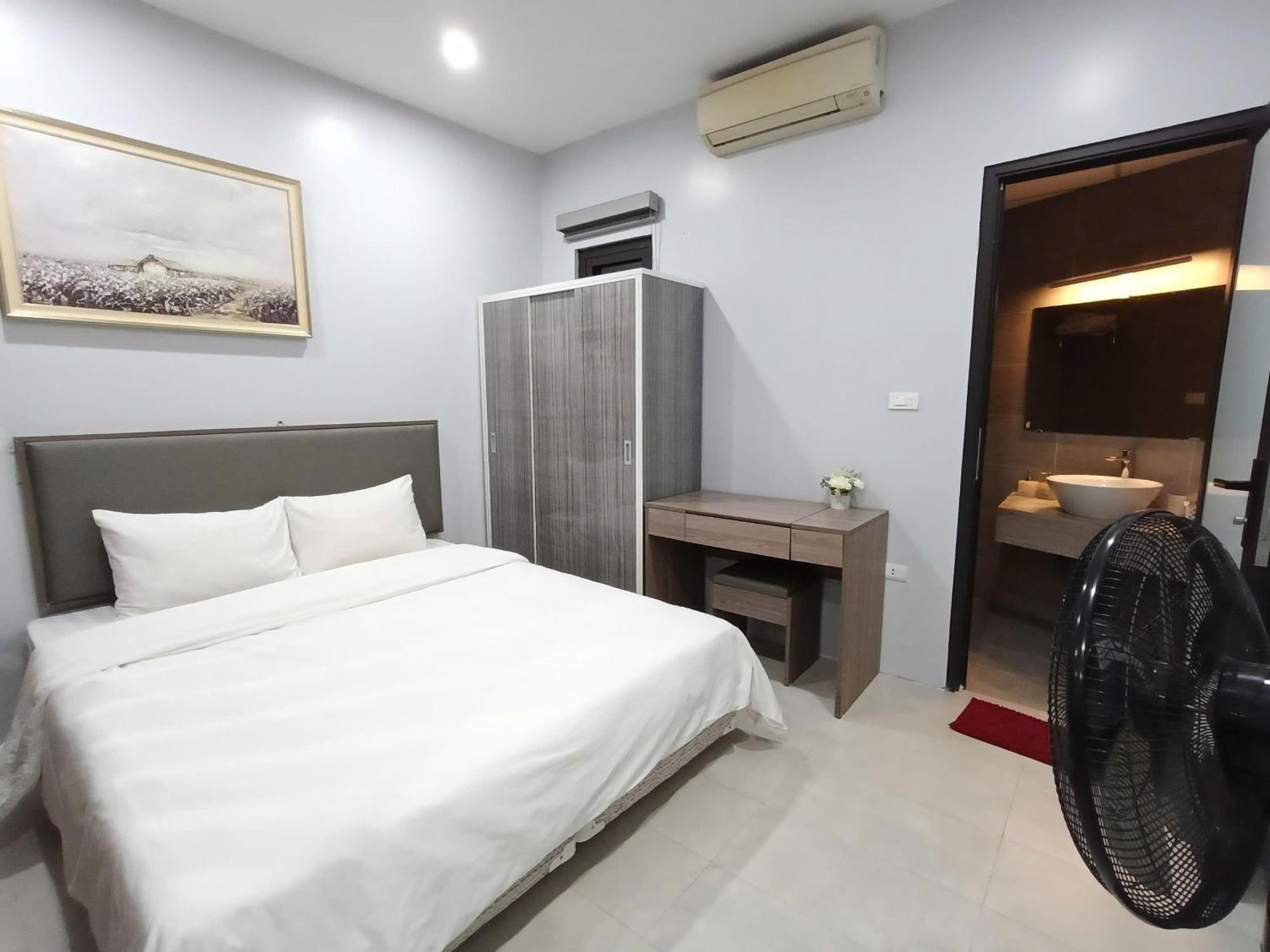 Blue Ha Noi Khách sạn hẻo lánh Hà Nội
