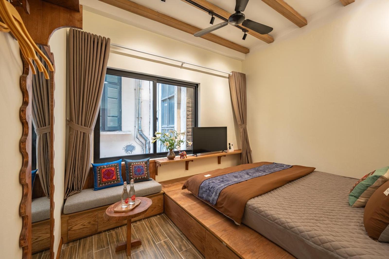 Royal In Center/big Group 10+/rooftop Apartment *