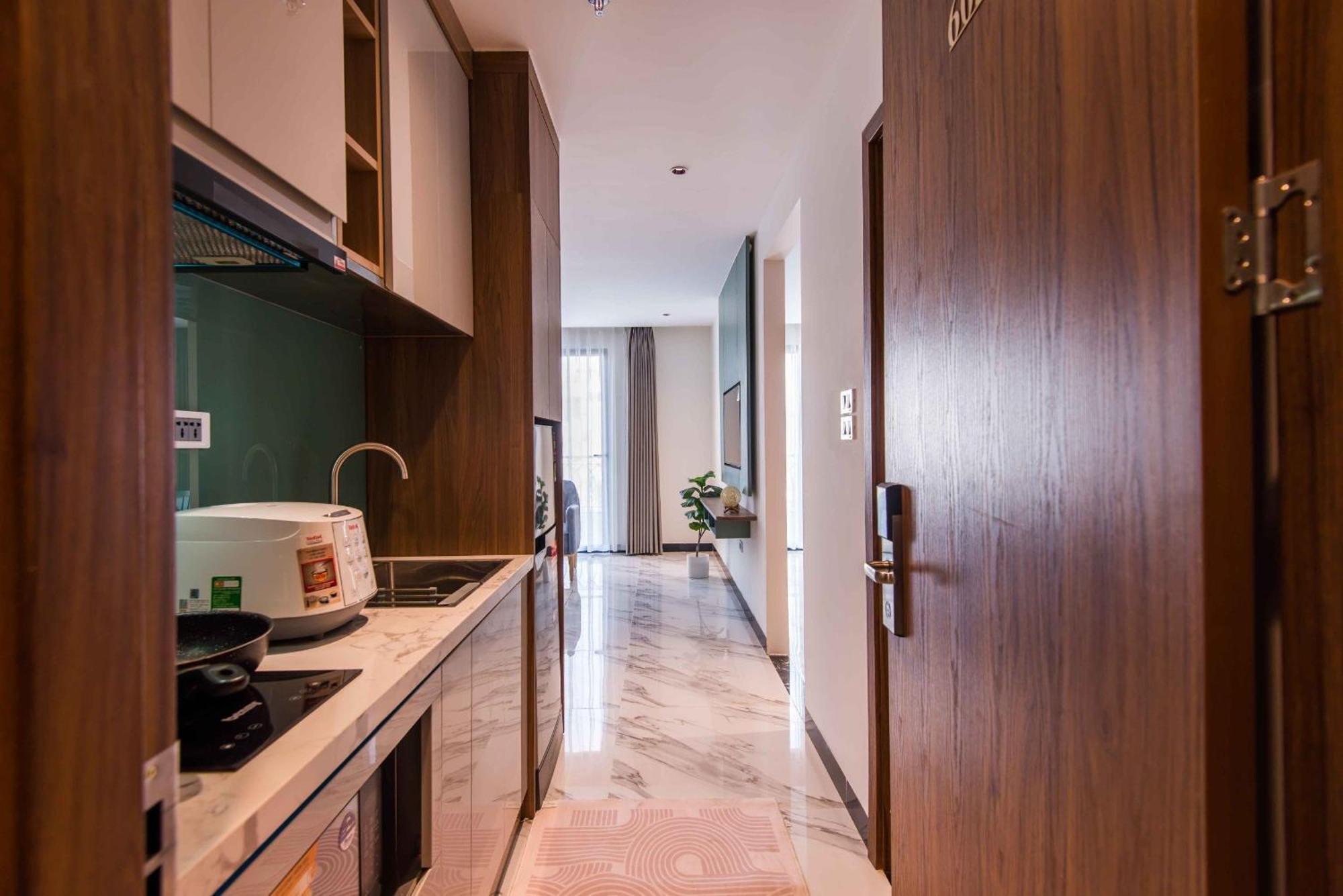 Hotel Luxe Paradise Hoang Cau 3*