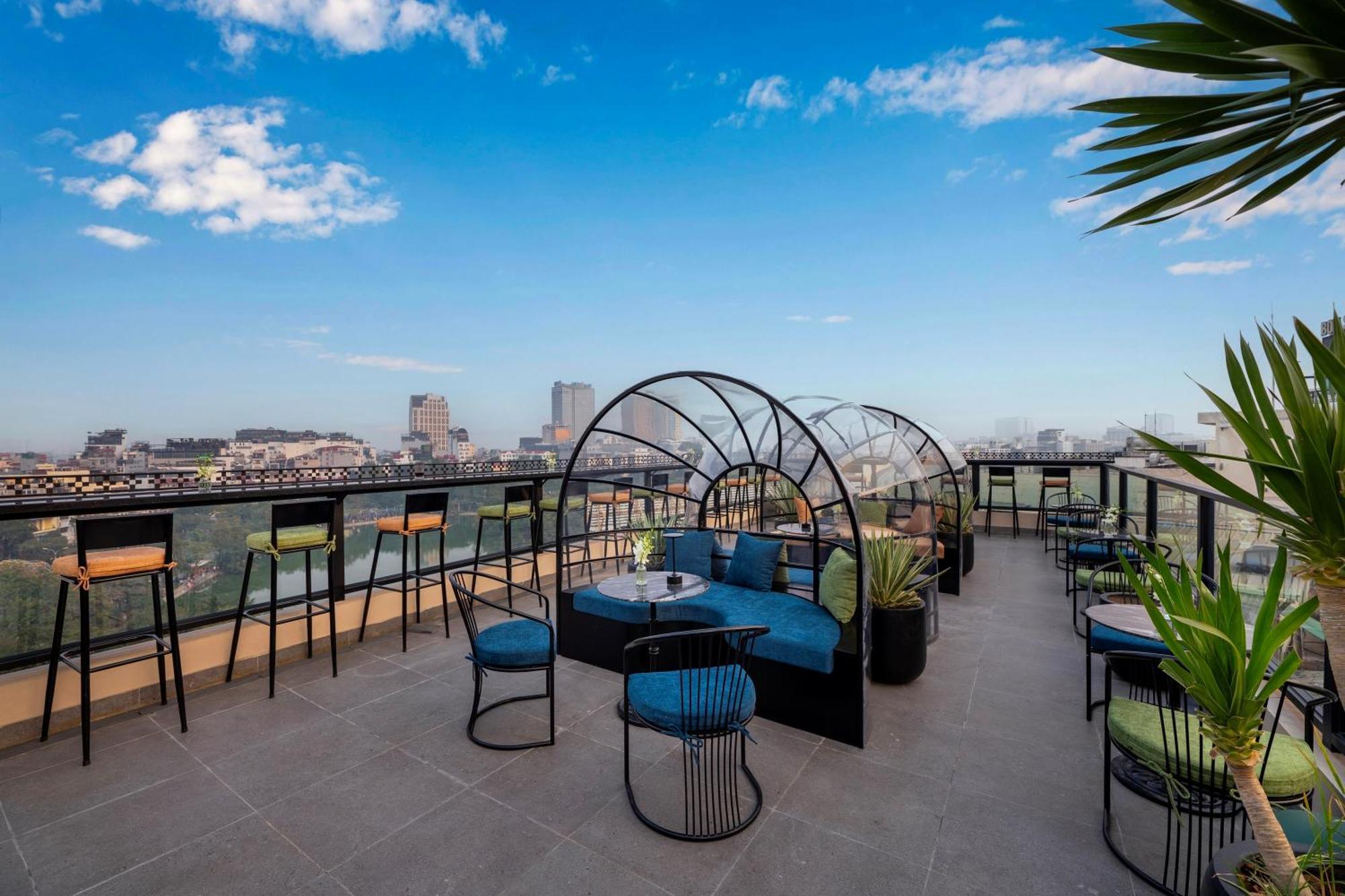 Hotel Le Premier & Rooftop Bar 4*