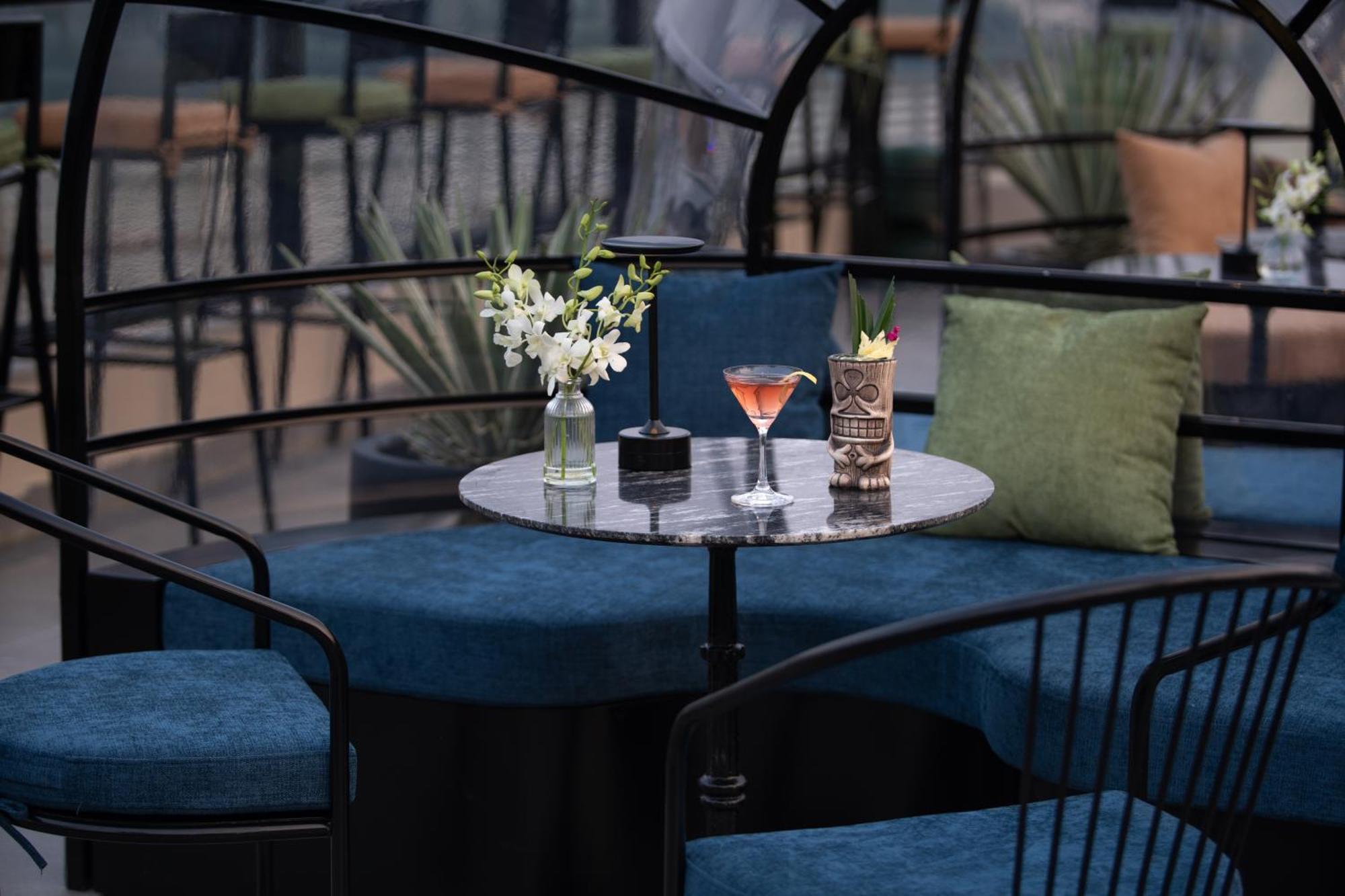 Hotel Le Premier & Rooftop Bar Hanoi