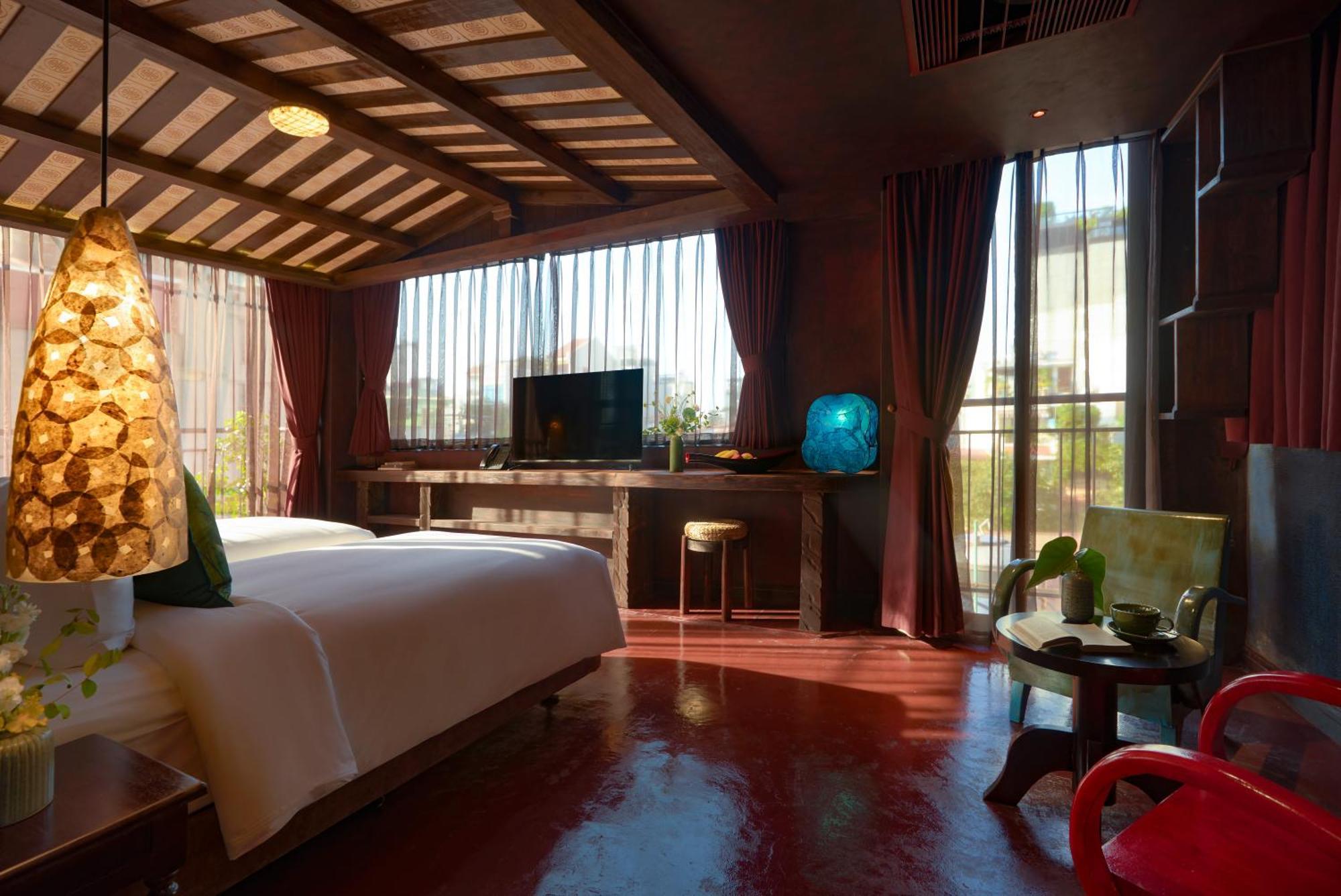 Hotel Kecho Legacy & Hanoi