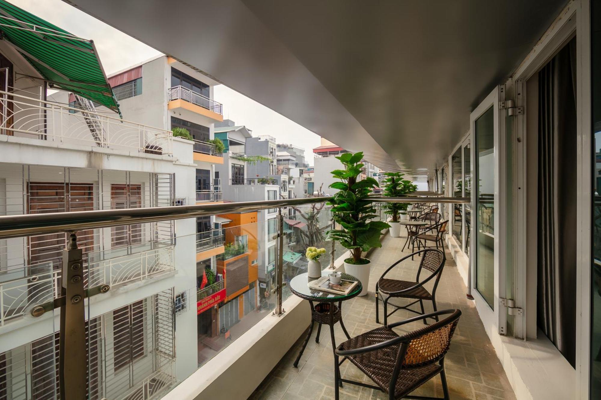Sao Mai Boutique