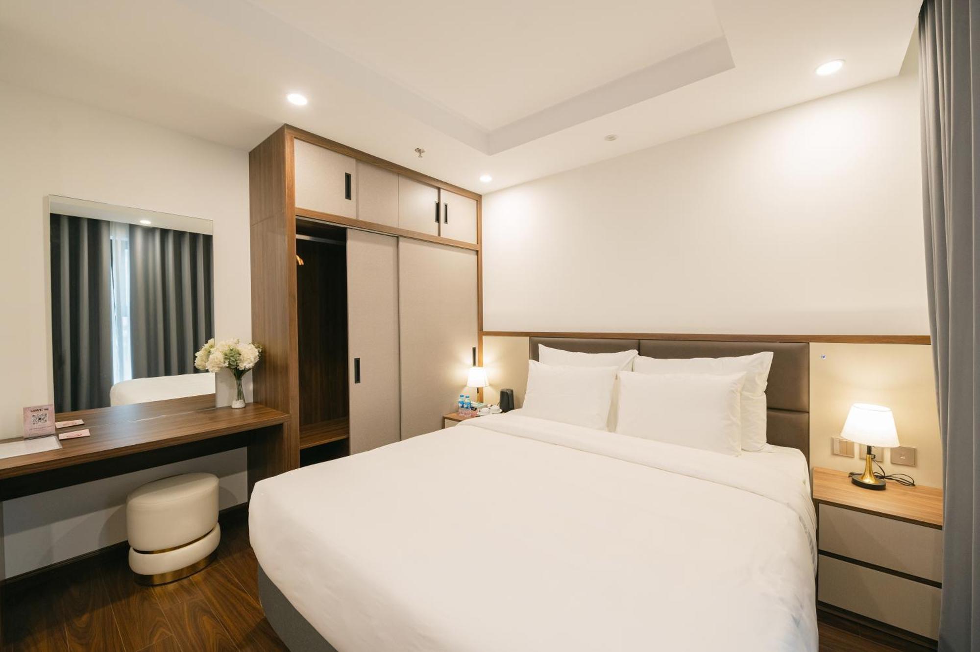St - Hotel Hanoi