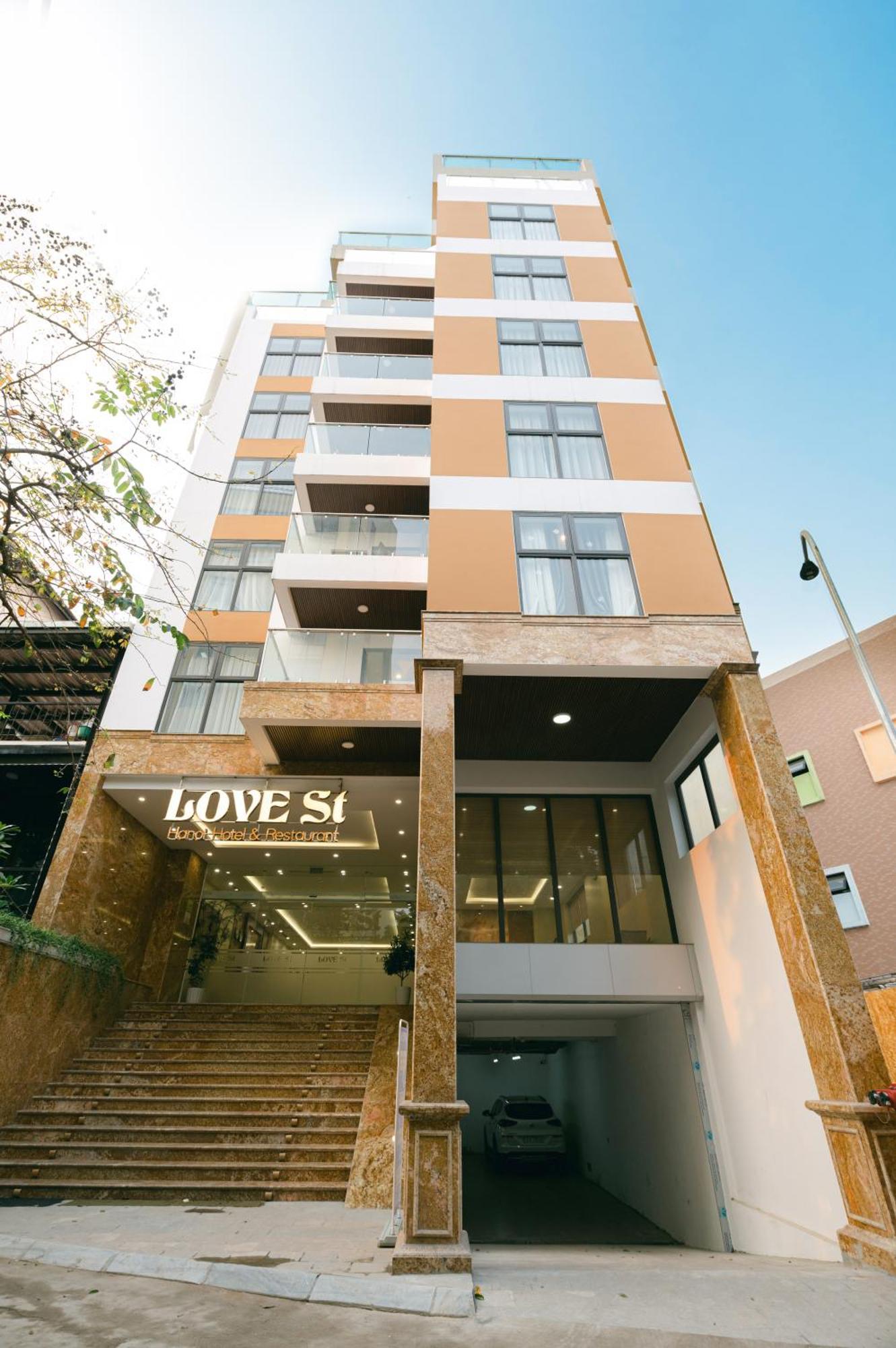 St - Hotel 4*