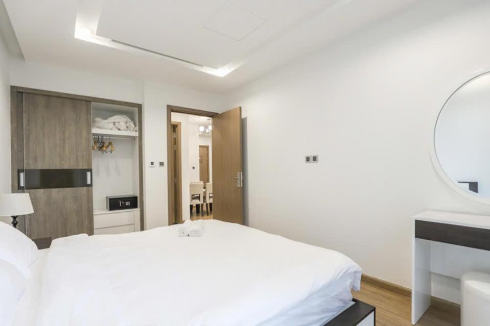 Luxury In Vinhomes Metropolis Apartment Hanoi