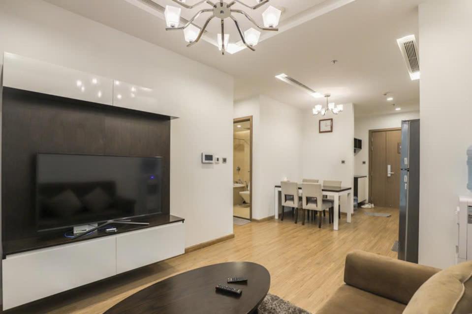 Apartment Luxury In Vinhomes Metropolis Hanoi