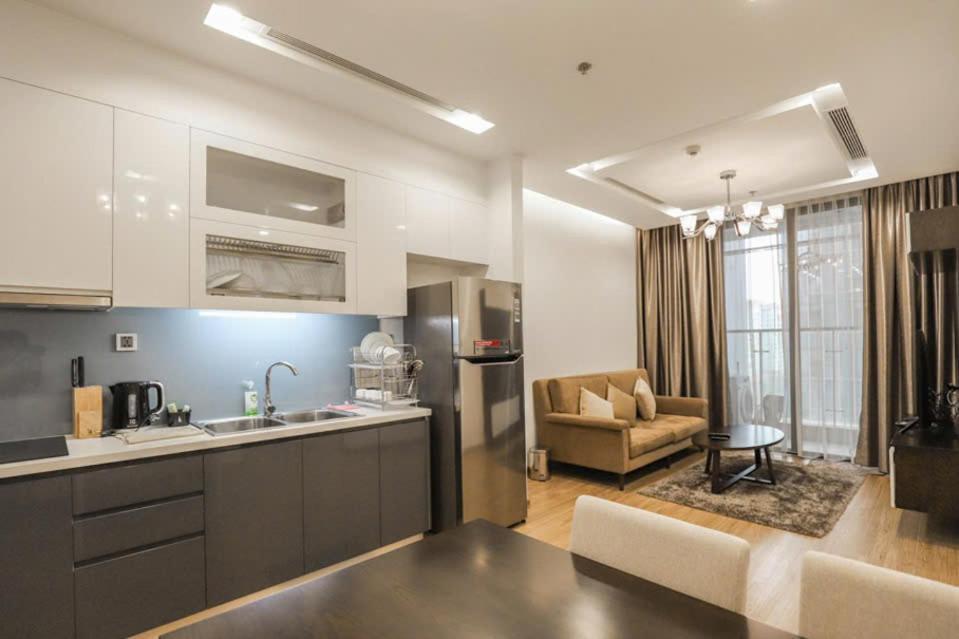 Luxury In Vinhomes Metropolis * Hanoi