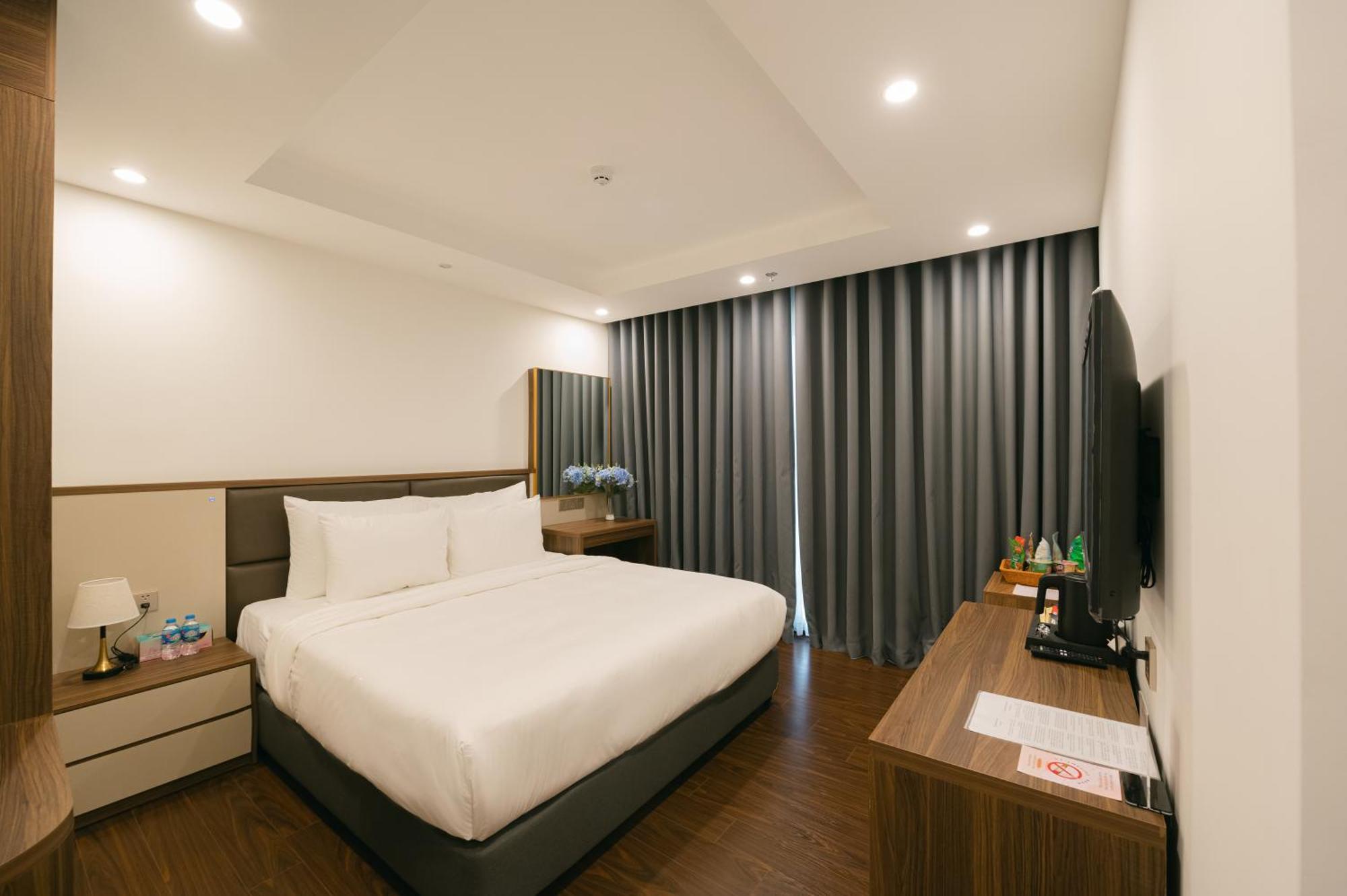 Hotel St - 4*
