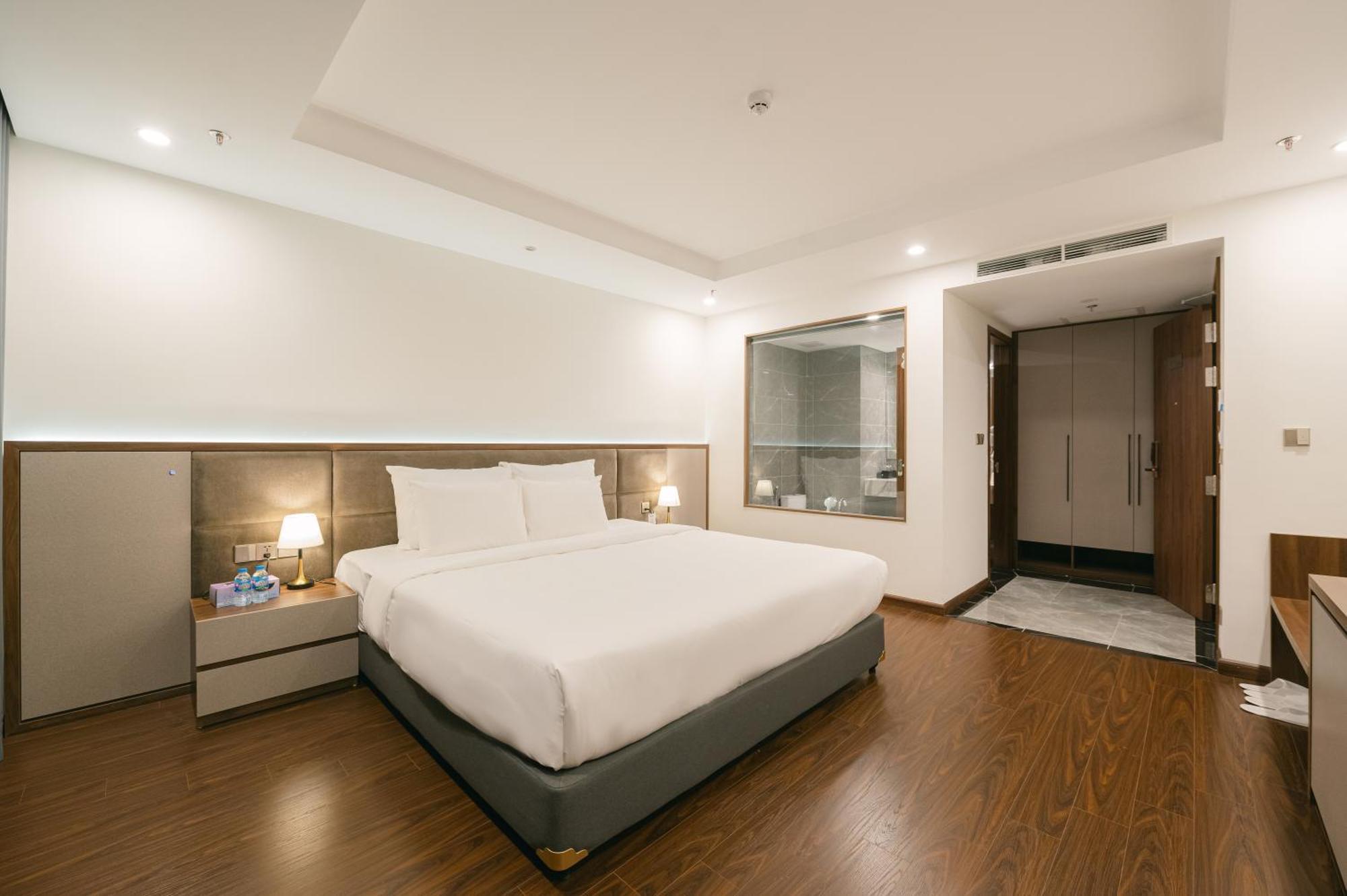 St - Hotel Hanoi