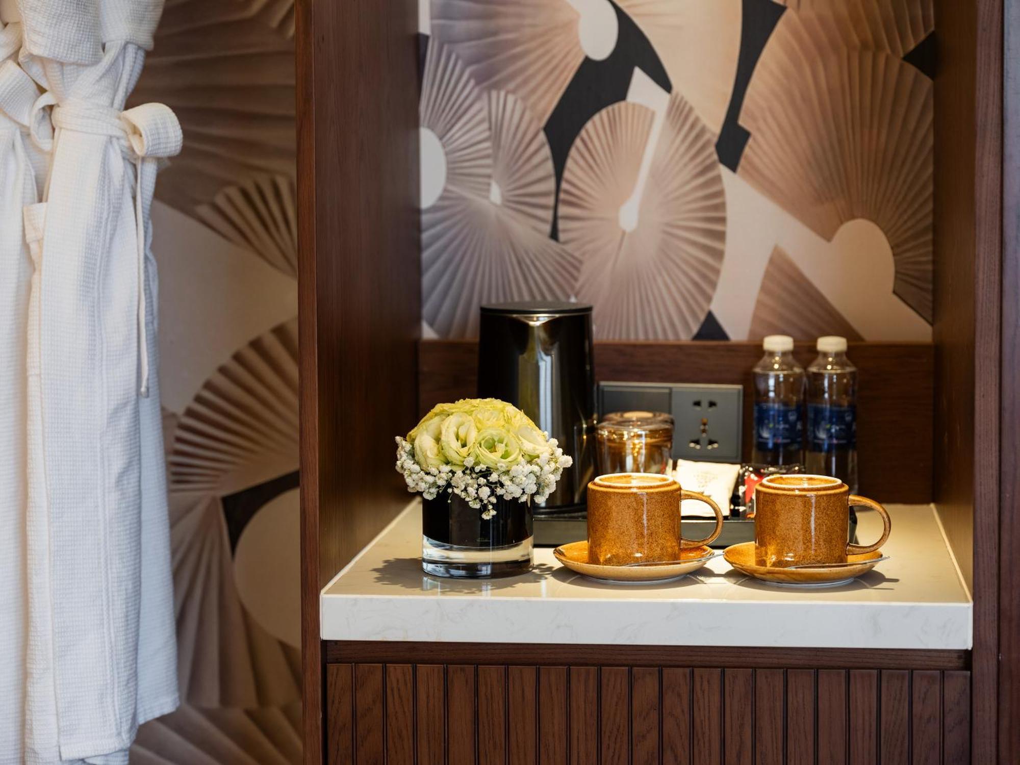 Minerva Premium 4* Hanoi