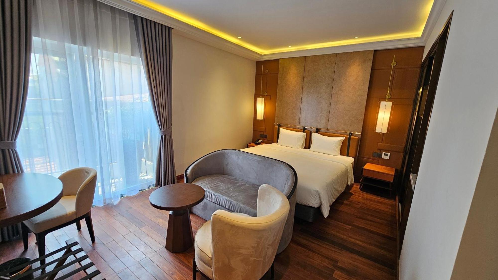 Minerva Premium Hotel 4*