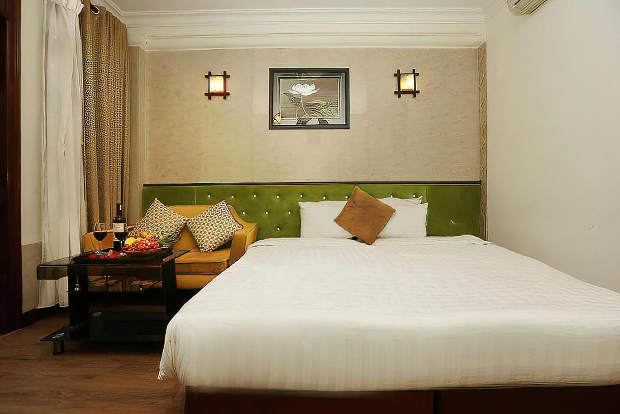 Hotel Golden Lotus & 3*