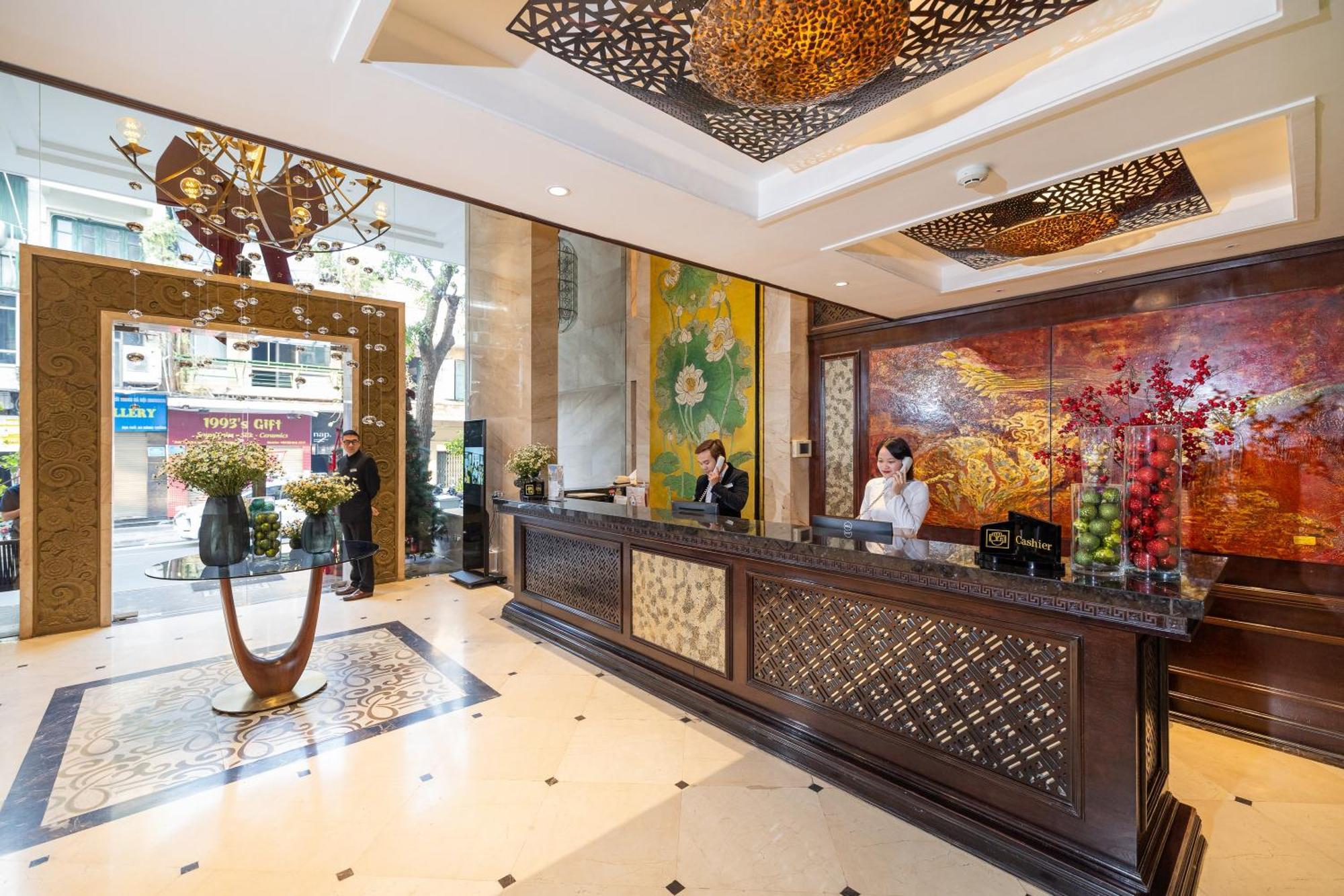 Hotel Golden Lotus Luxury 4*