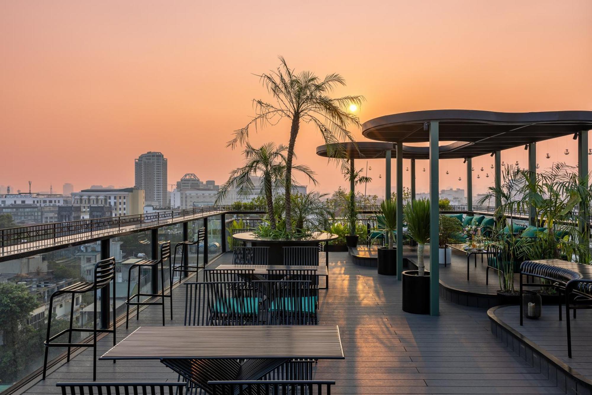 Golden Lotus Luxury Hotel Hanoi