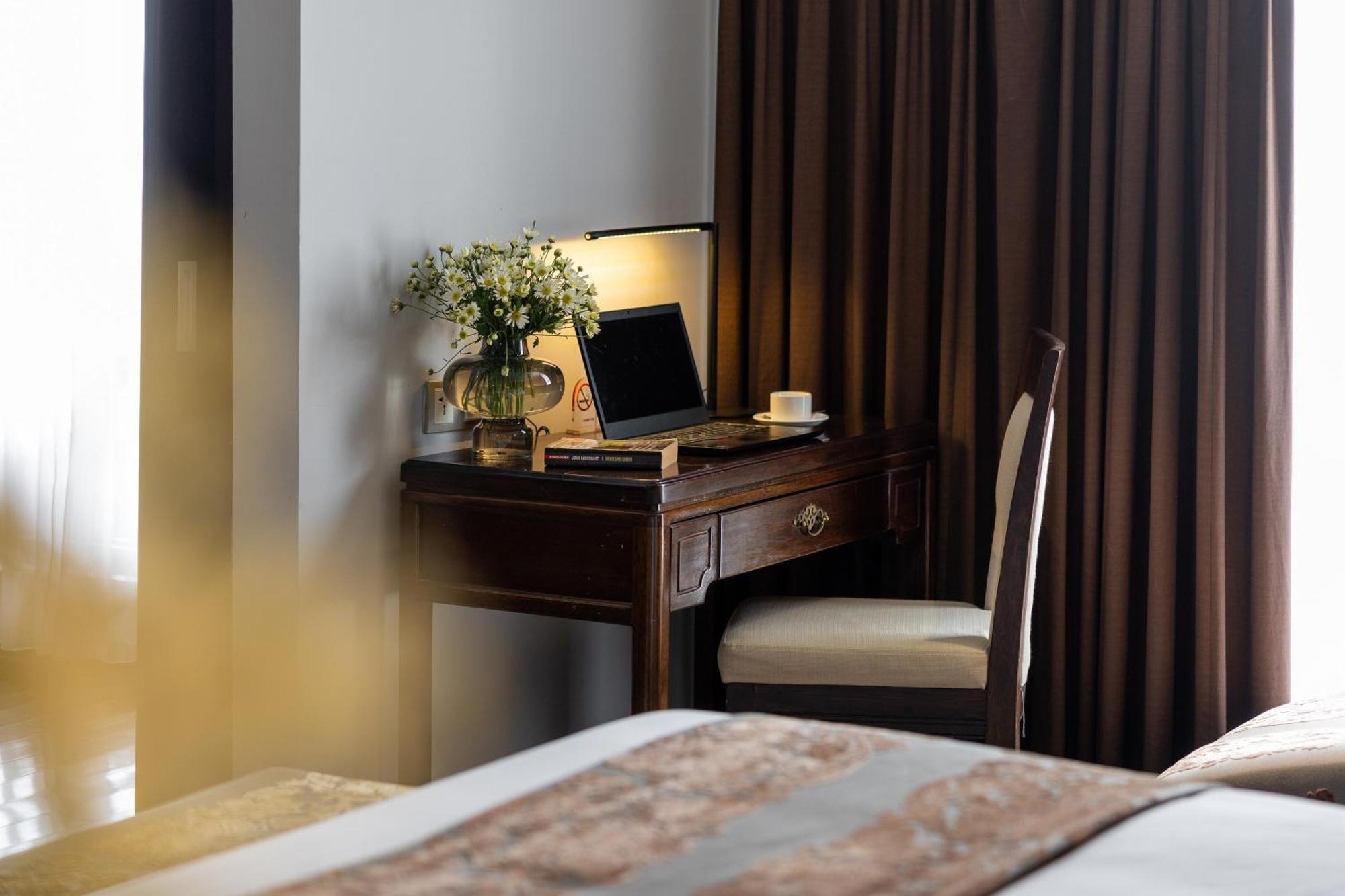Golden Lotus Luxury Hotel 4*