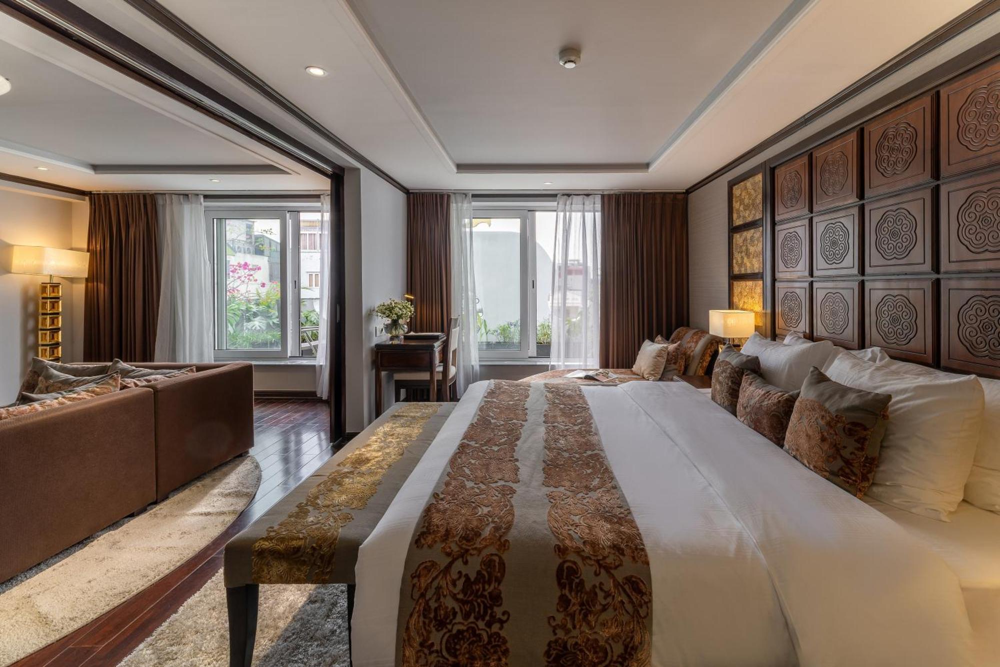 Hotel Golden Lotus Luxury 4*