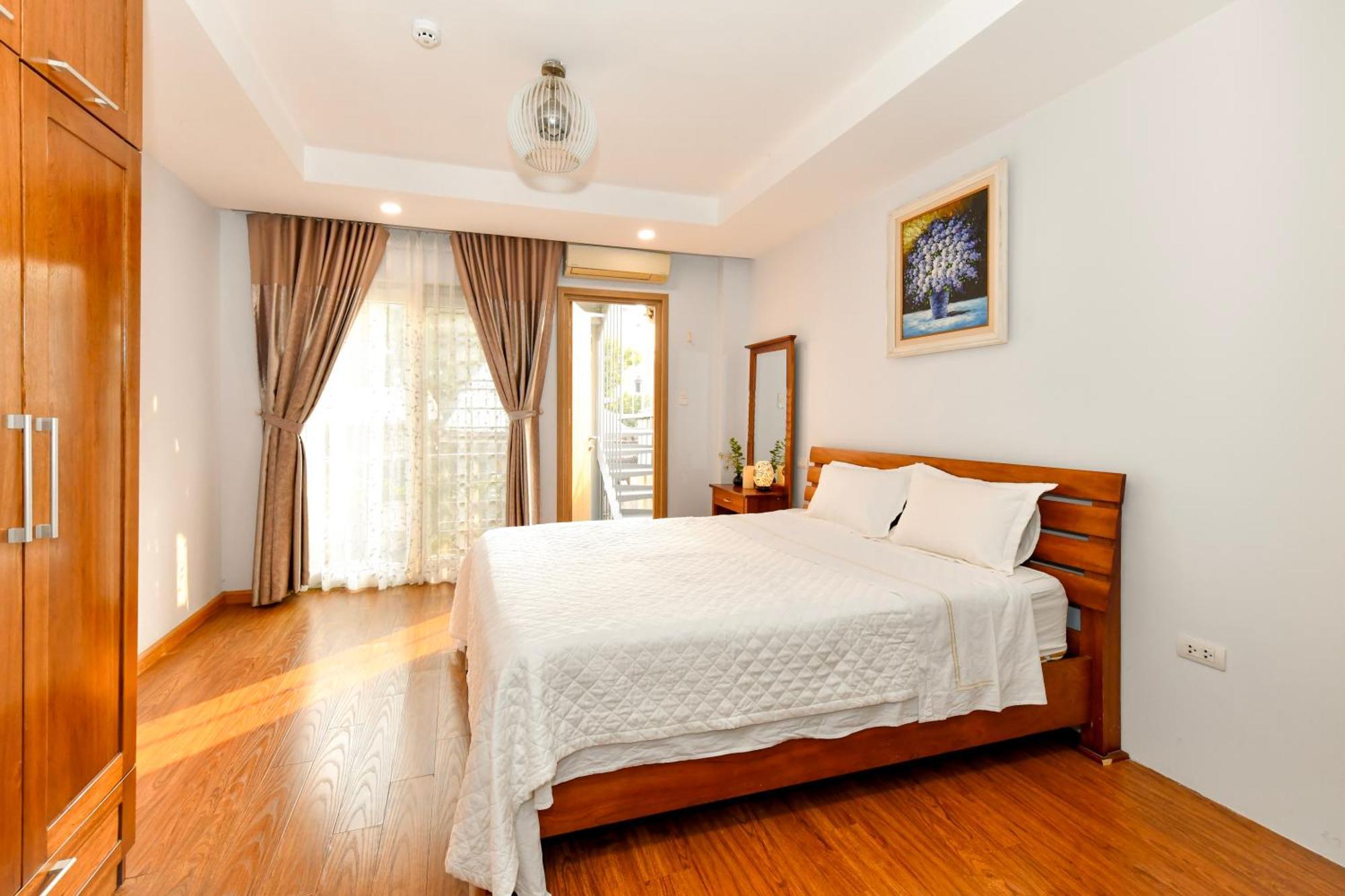 Residence-800m From Opera House Hanoi