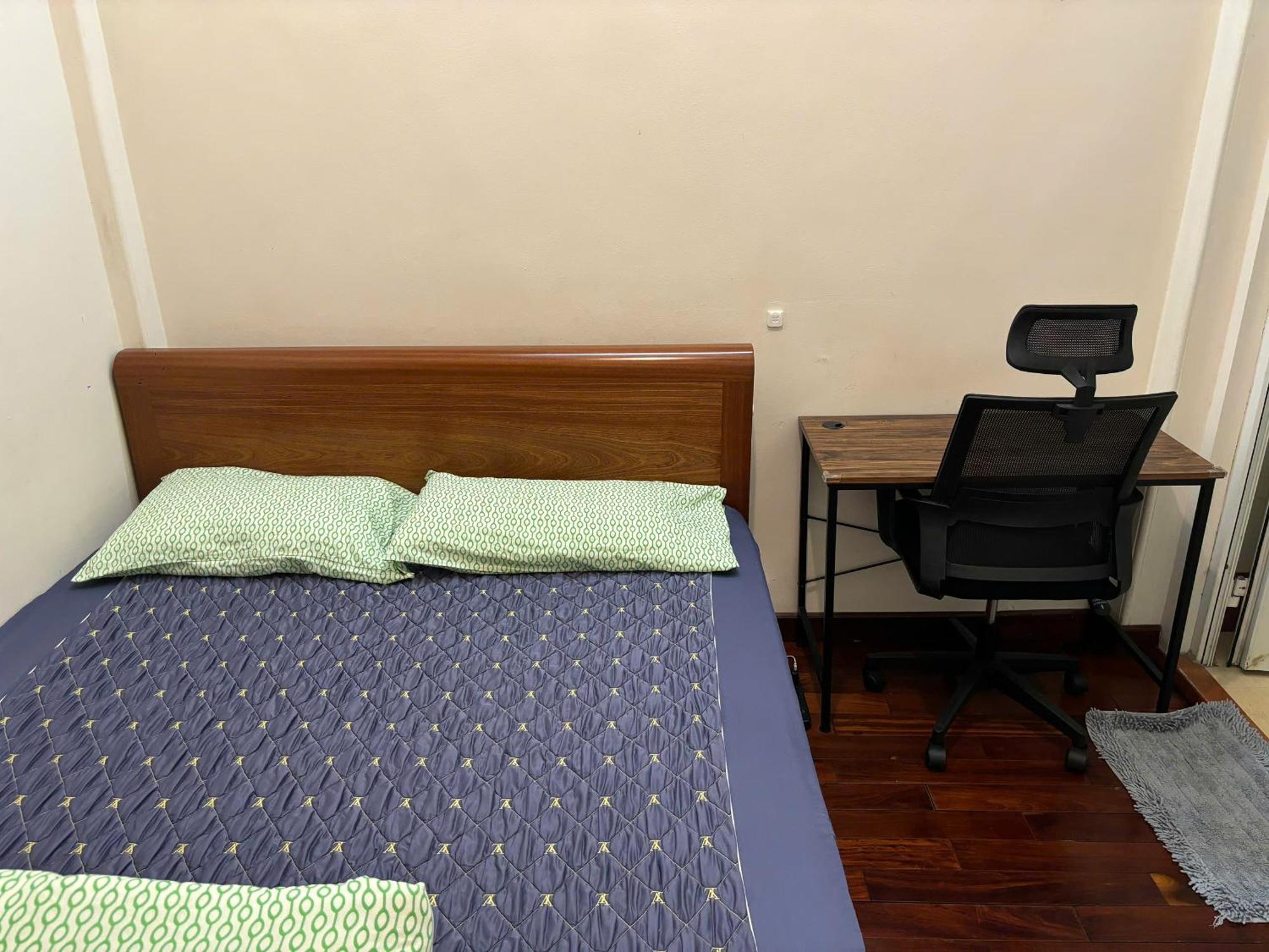 Hostel Khai *