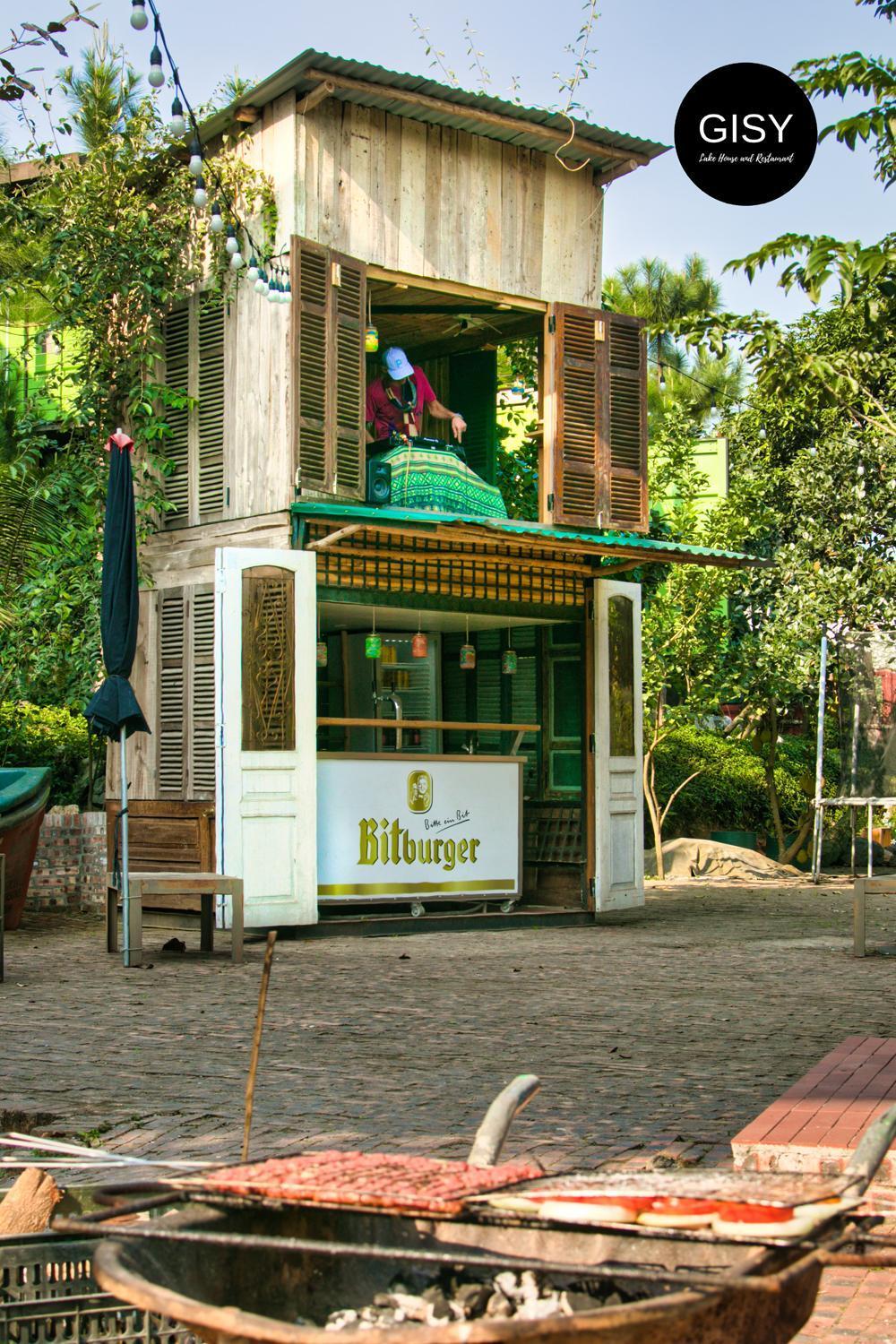 Gisy Containers House Holiday home