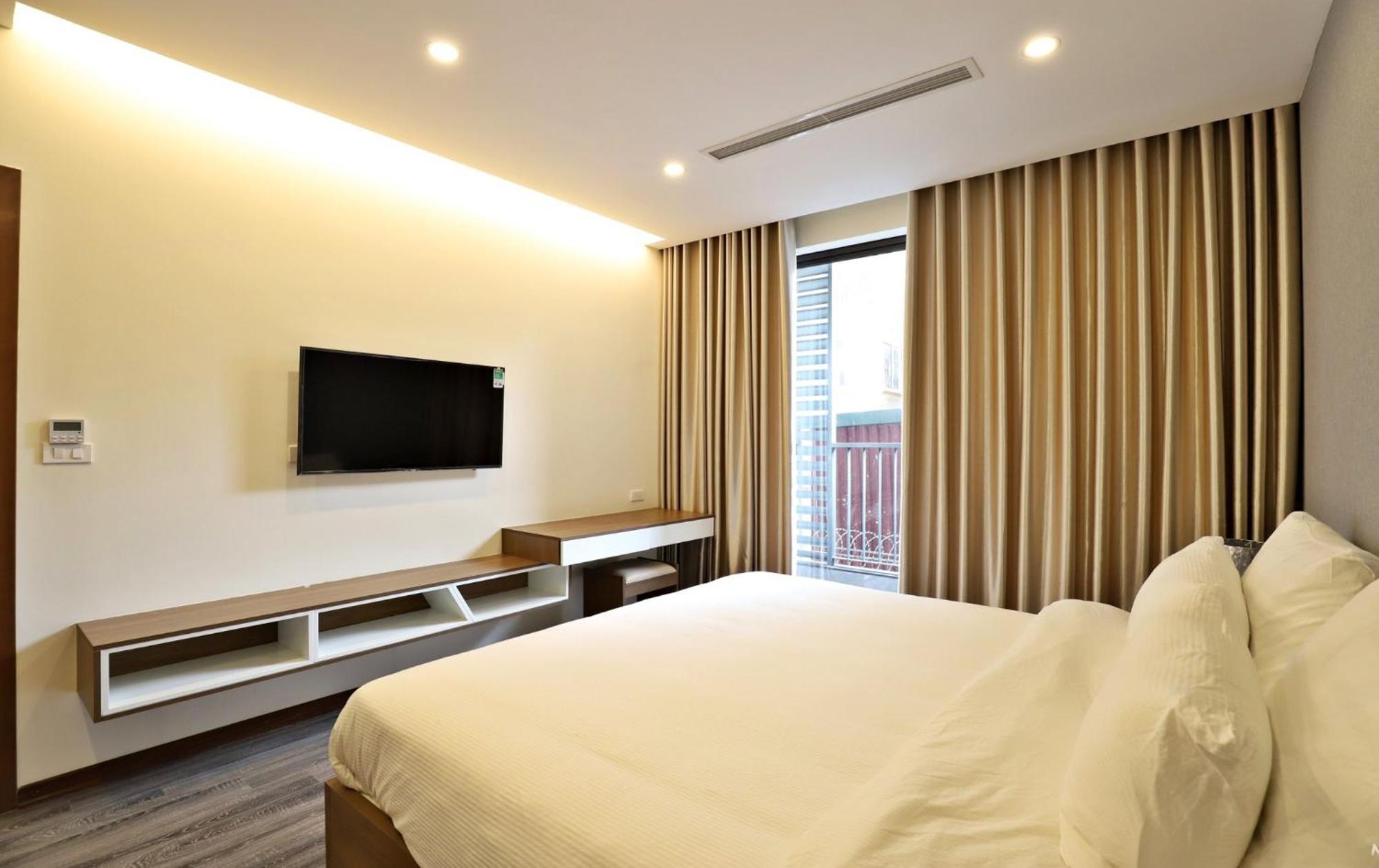 Khách sạn Luxe Paradise Tay Ho Hà Nội