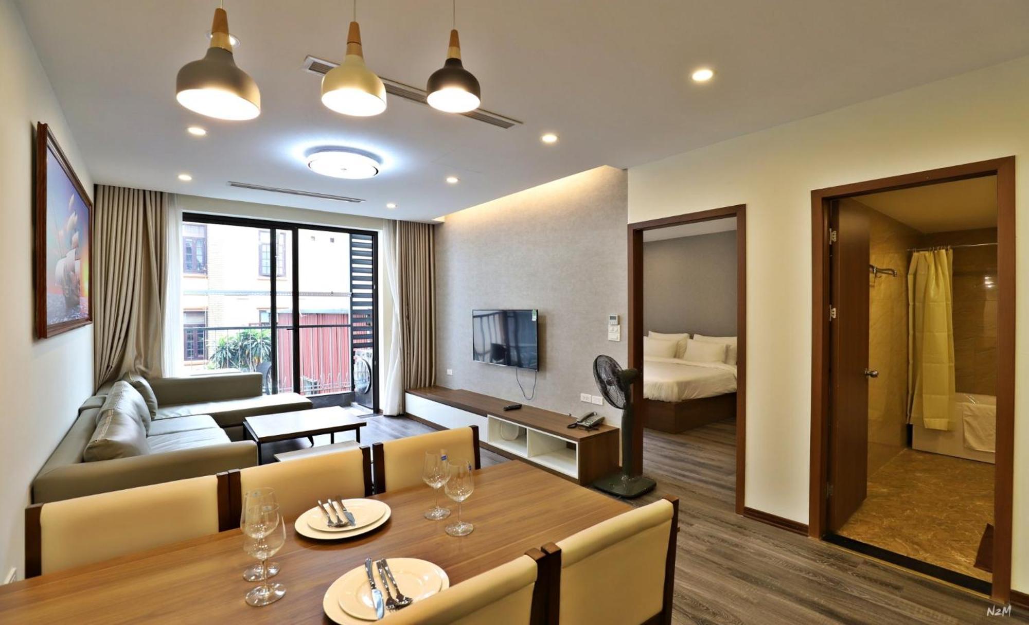 Luxe Paradise Tay Ho Khách sạn 4*