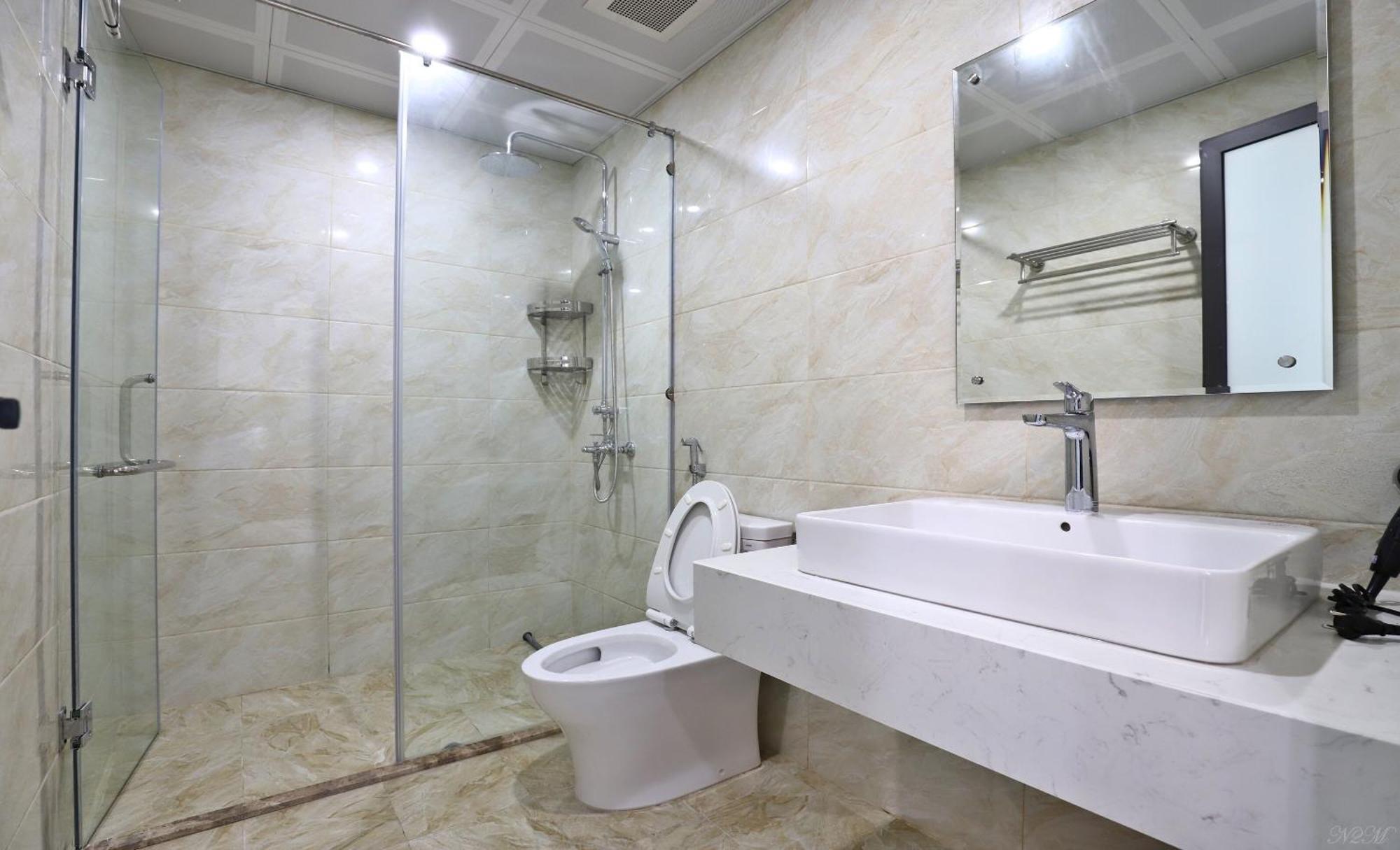 Luxe Paradise Xuan La * Hanoi