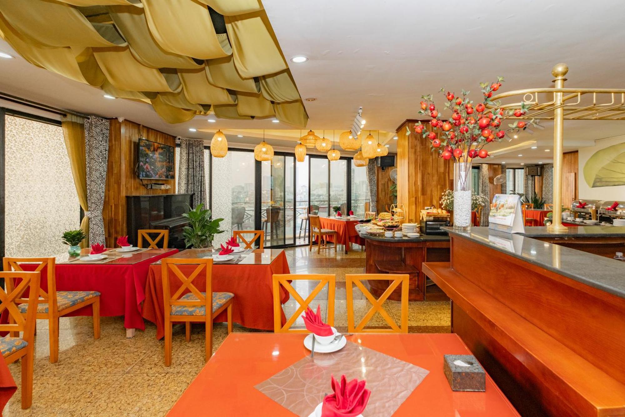 Sunset Westlake Hotel Hanoi