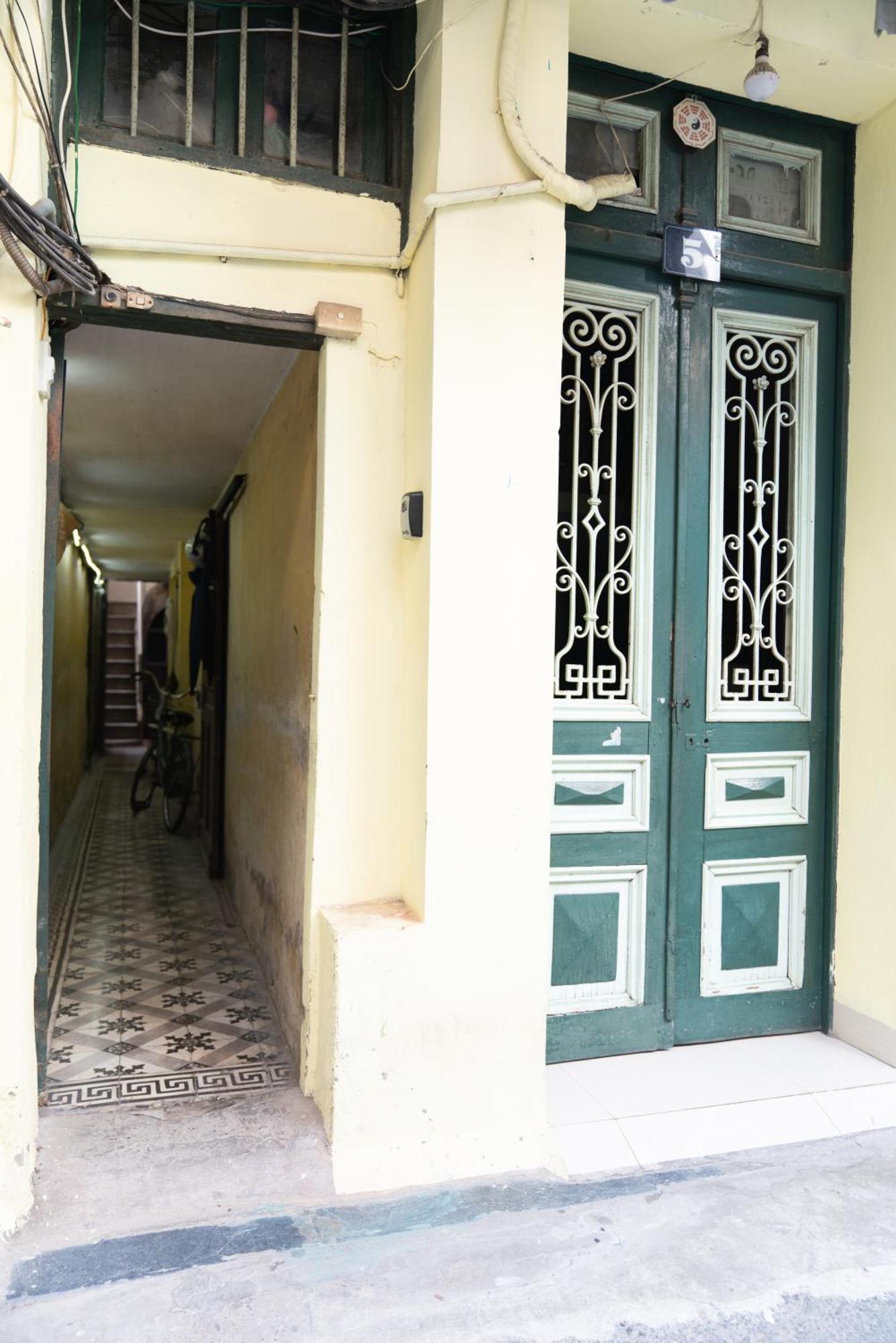 Holly Hideaway-cozy Nest -balcony- Center Apartamento *