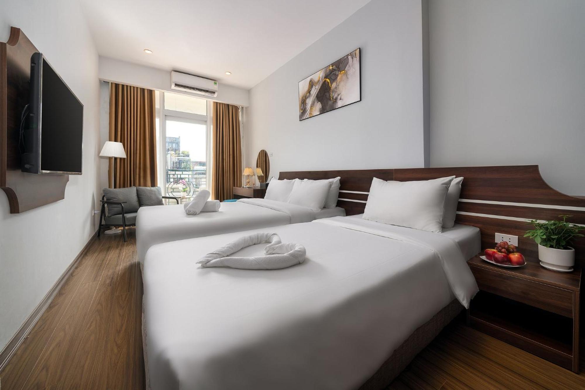 Astoria - St Joseph Cathedral Hotel