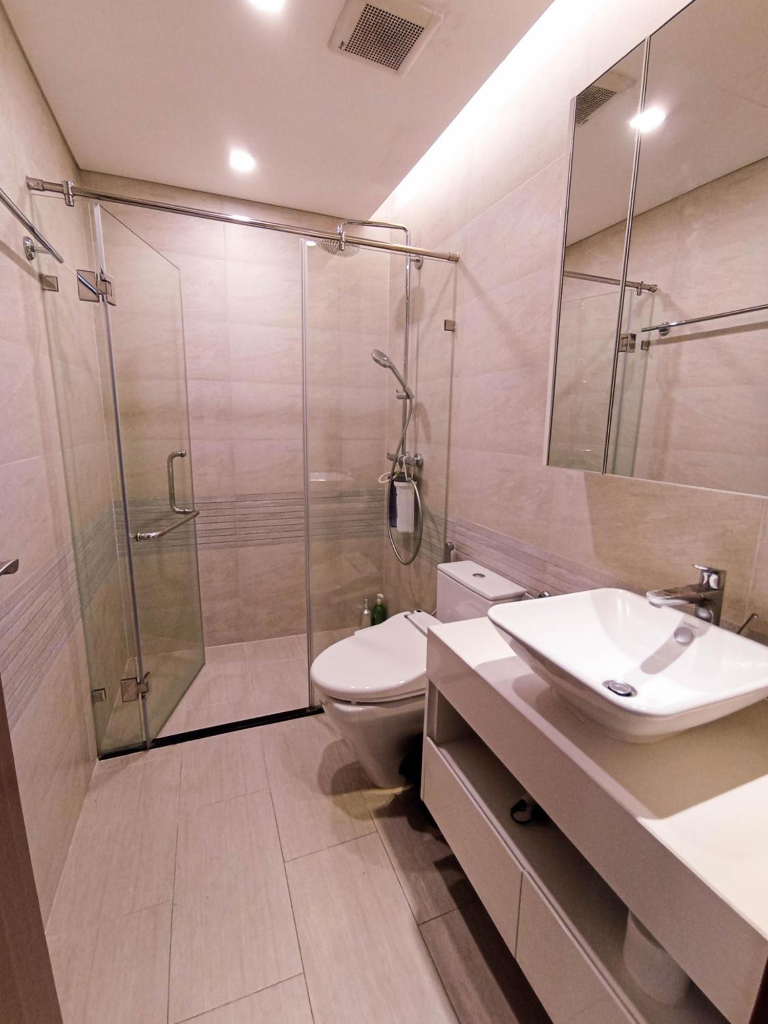 Luxury In Vinhomes Metropolis Near Lotte Apartment