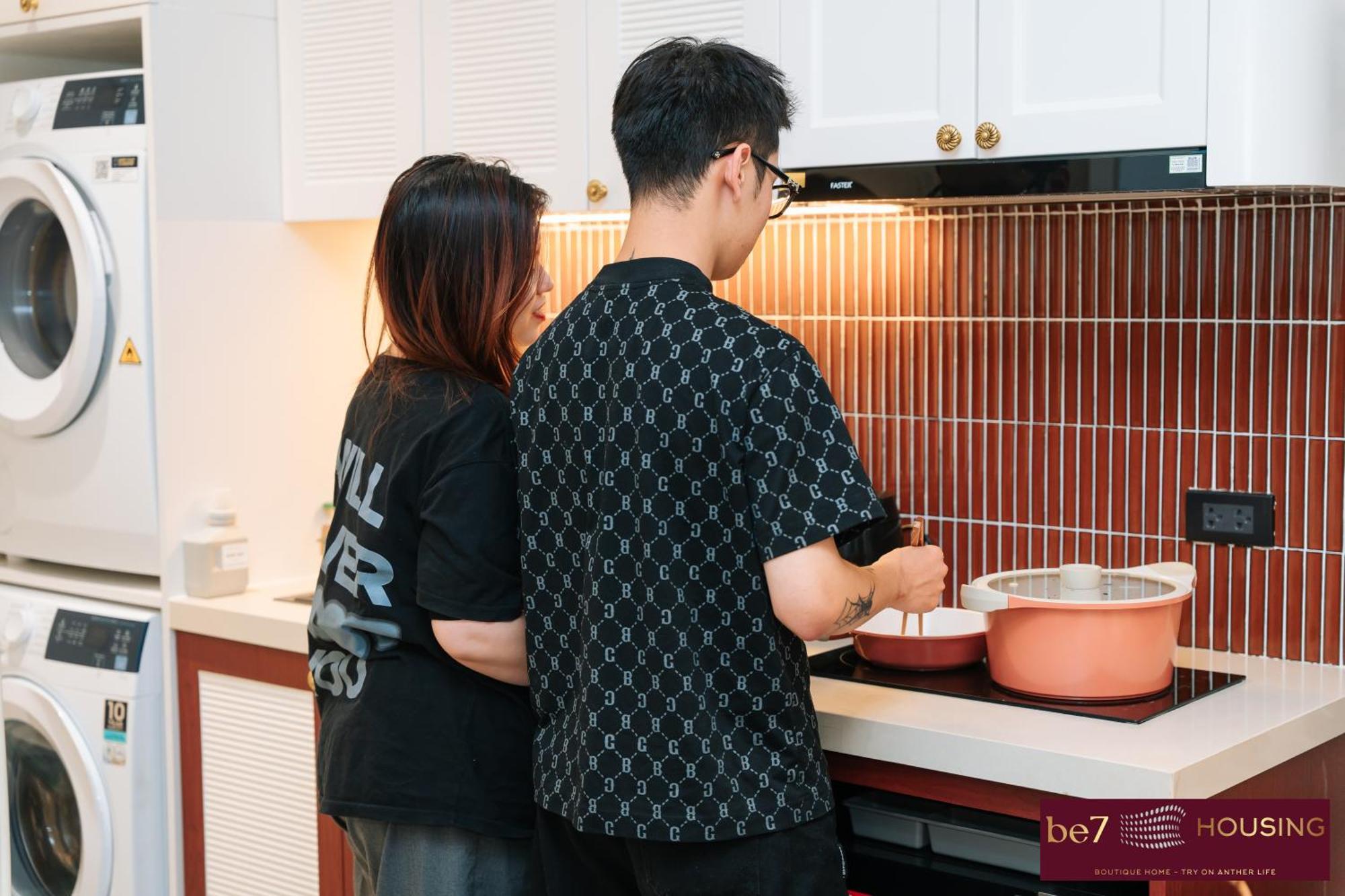 Apartment High Ser-apt -warmly & Spacious- Peaceful- Bathtub- Greenview- Nearly Bus Stop- 30mins By Car To Hanoioldquater - Vinhomes Oceanpark