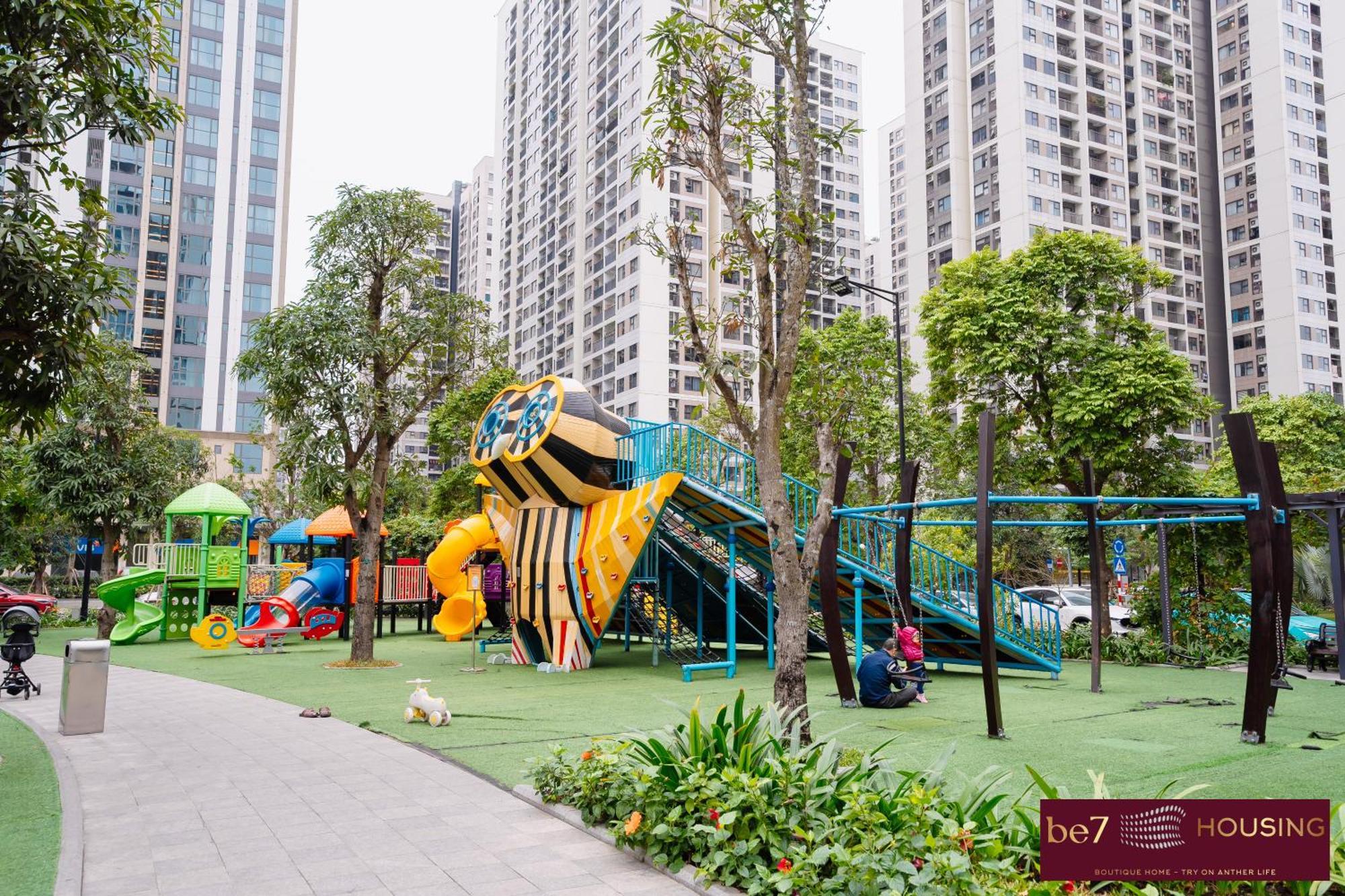 High Ser-apt -warmly & Spacious- Peaceful- Bathtub- Greenview- Nearly Bus Stop- 30mins By Car To Hanoioldquater - Vinhomes Oceanpark Hanoi