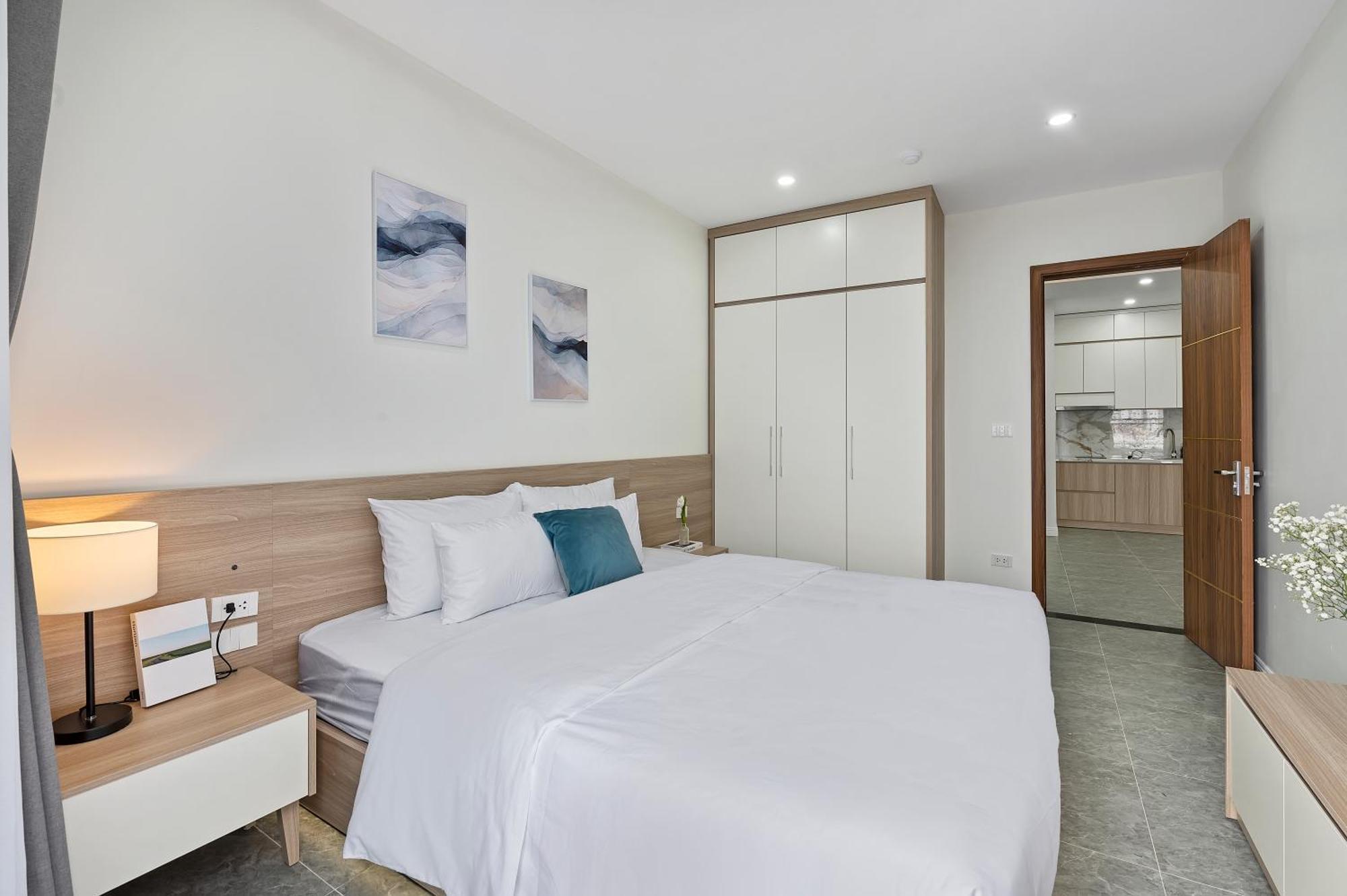 22land Cosmos Hotel 4*