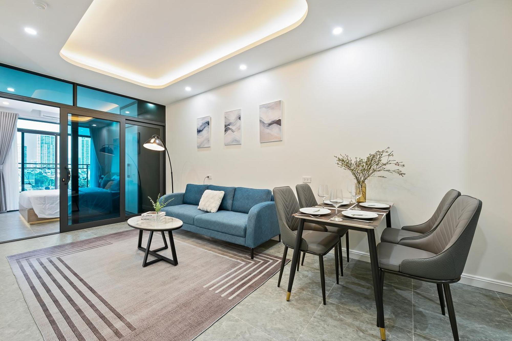 22land Cosmos Hotel 4*