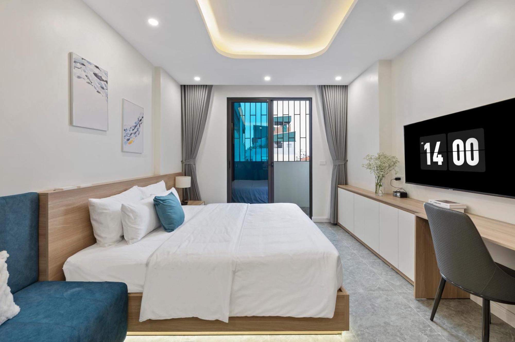 22land Cosmos Hotel 4*