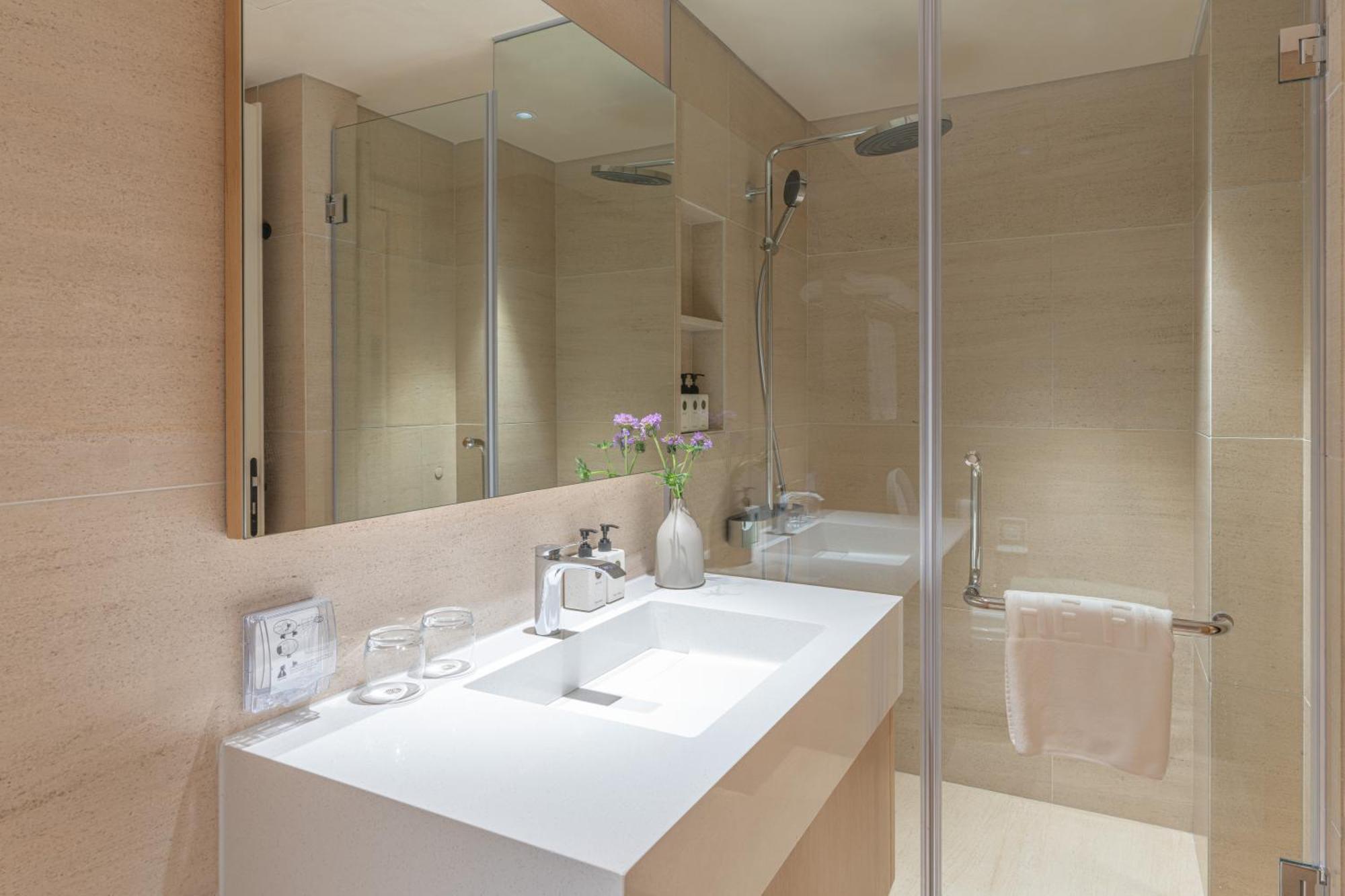The Five Lilas Aparthotel Hanoi