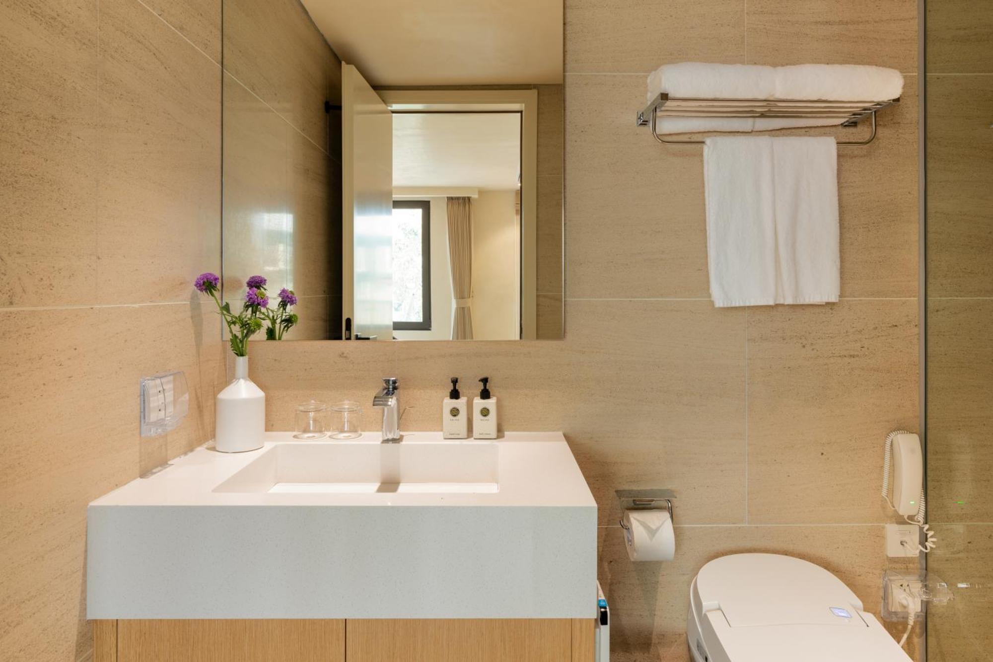 Aparthotel The Five Lilas