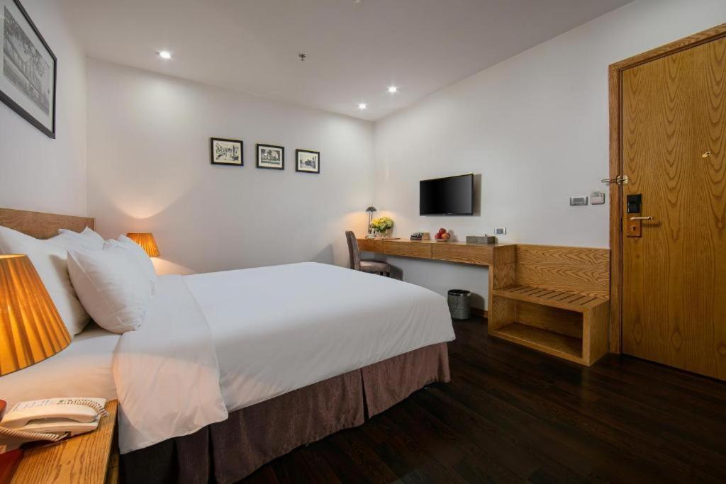 Hotel Paon & Hanoi