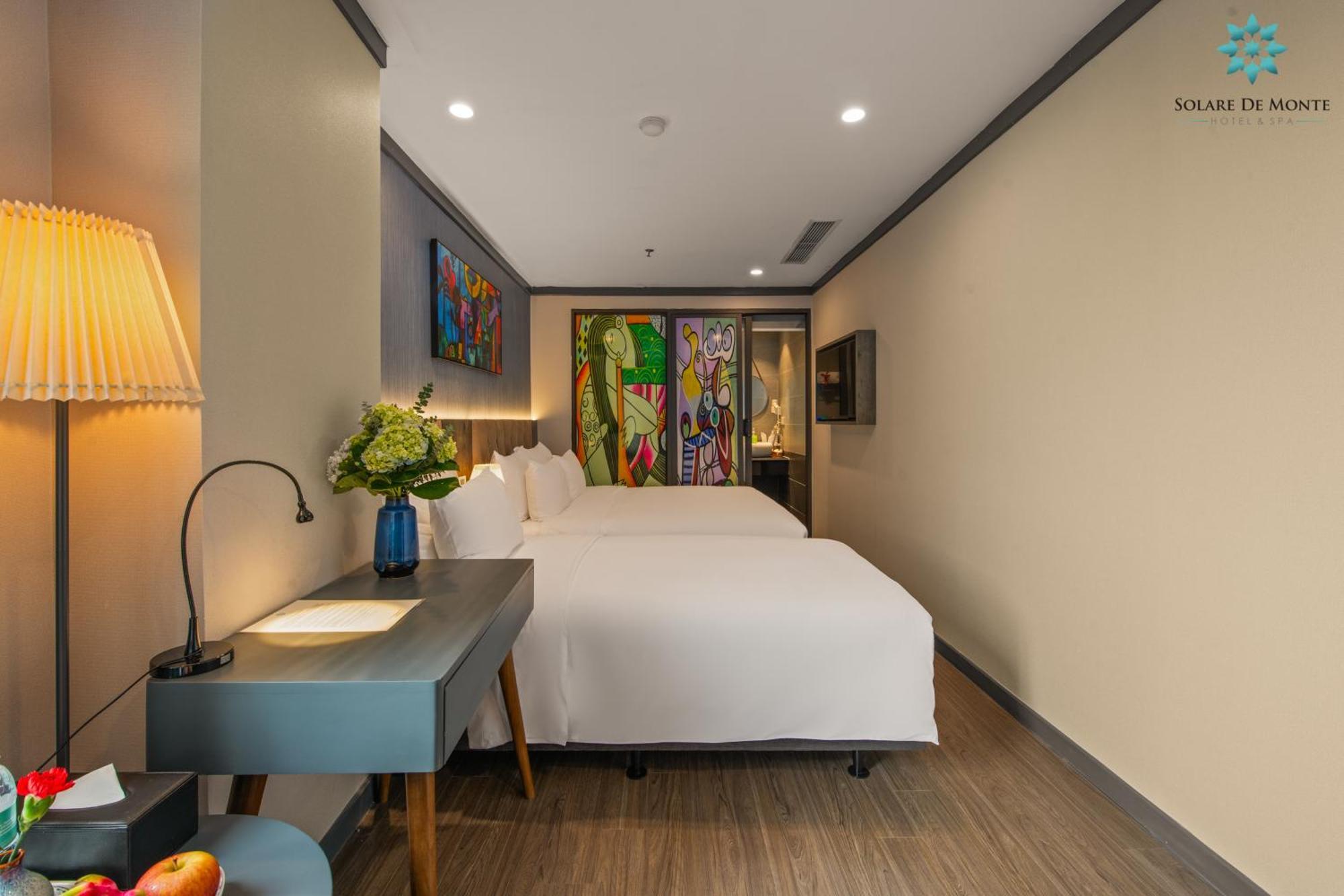 Khách sạn Khách Sạn&spa De Legend