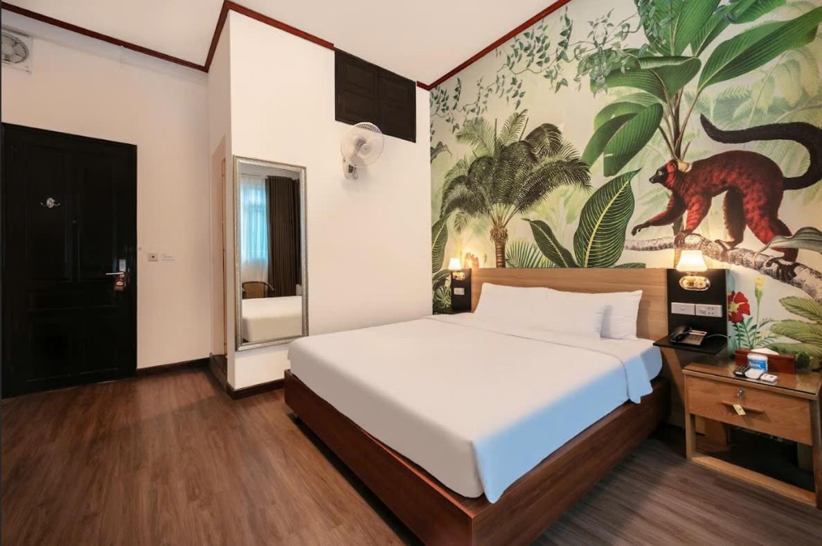 A25 - 80 Mai Hac De Hotel 2*