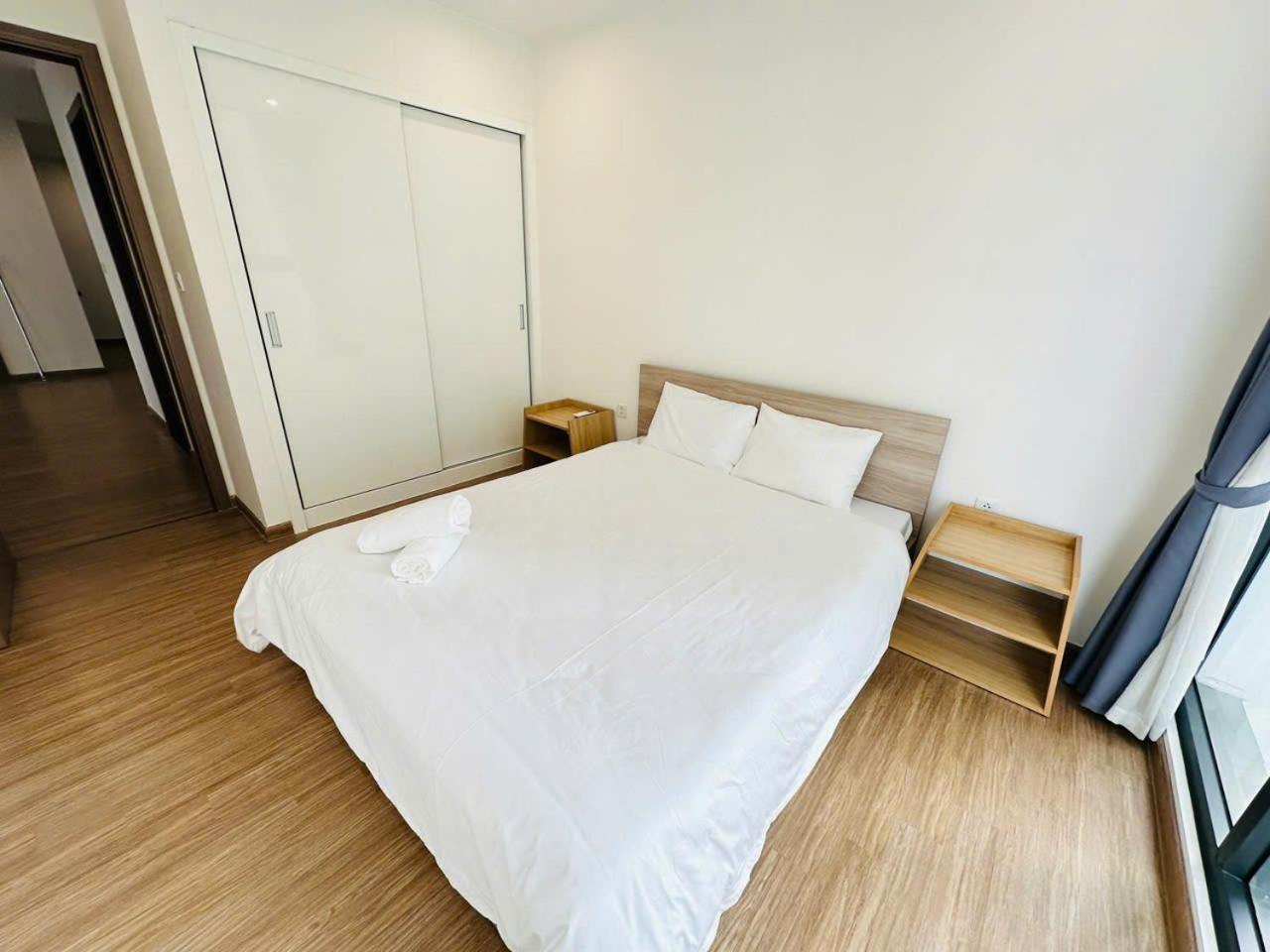 Apartment Vincom Plaza Vinhomes Sky Pham Hung My Dinh Hanoi